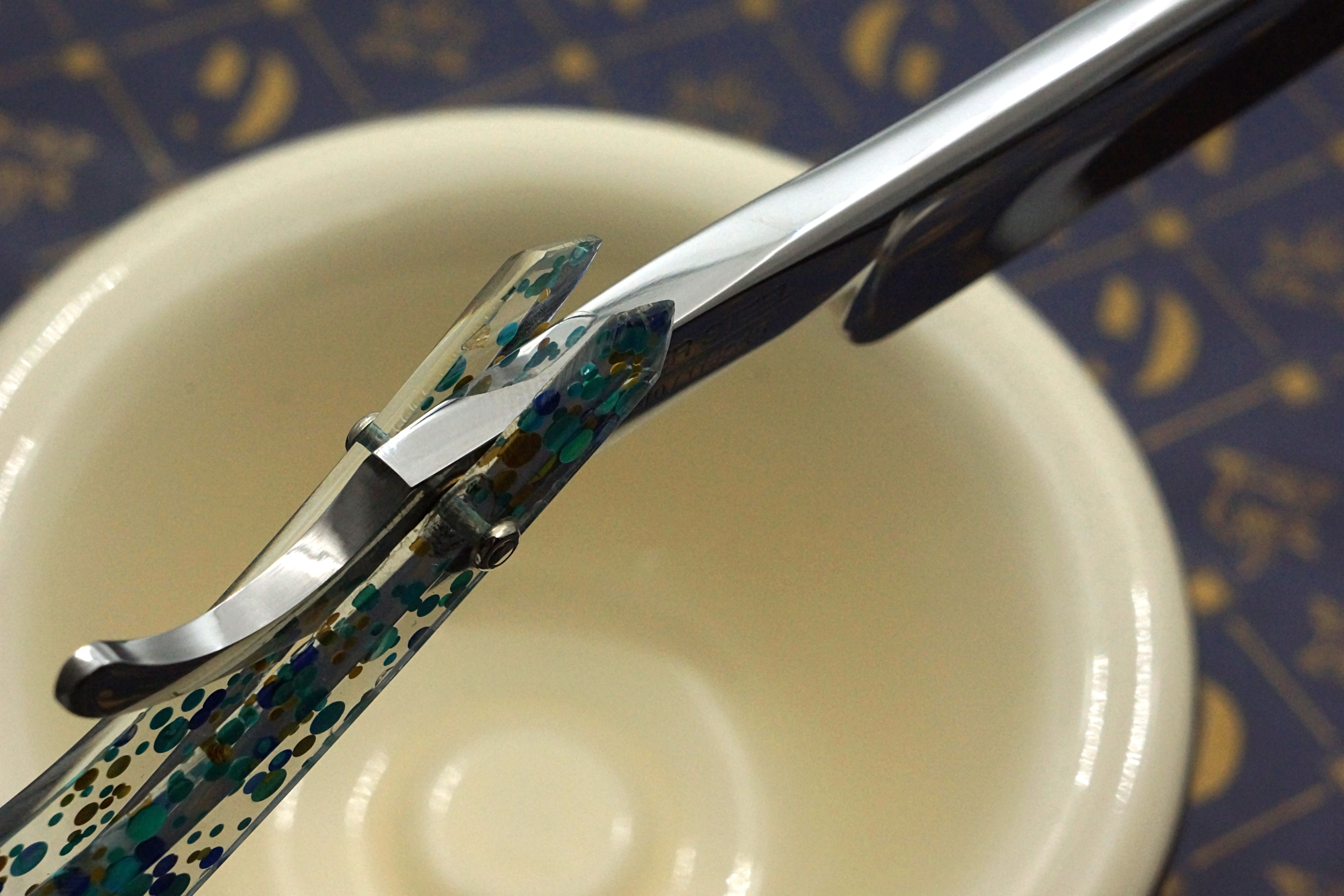 Griffith 7/8 Silver Steel Full Hollow Blade -  Teal Dots and Glitter Acrylic Scales Artisan Straight Razor - Shave Ready