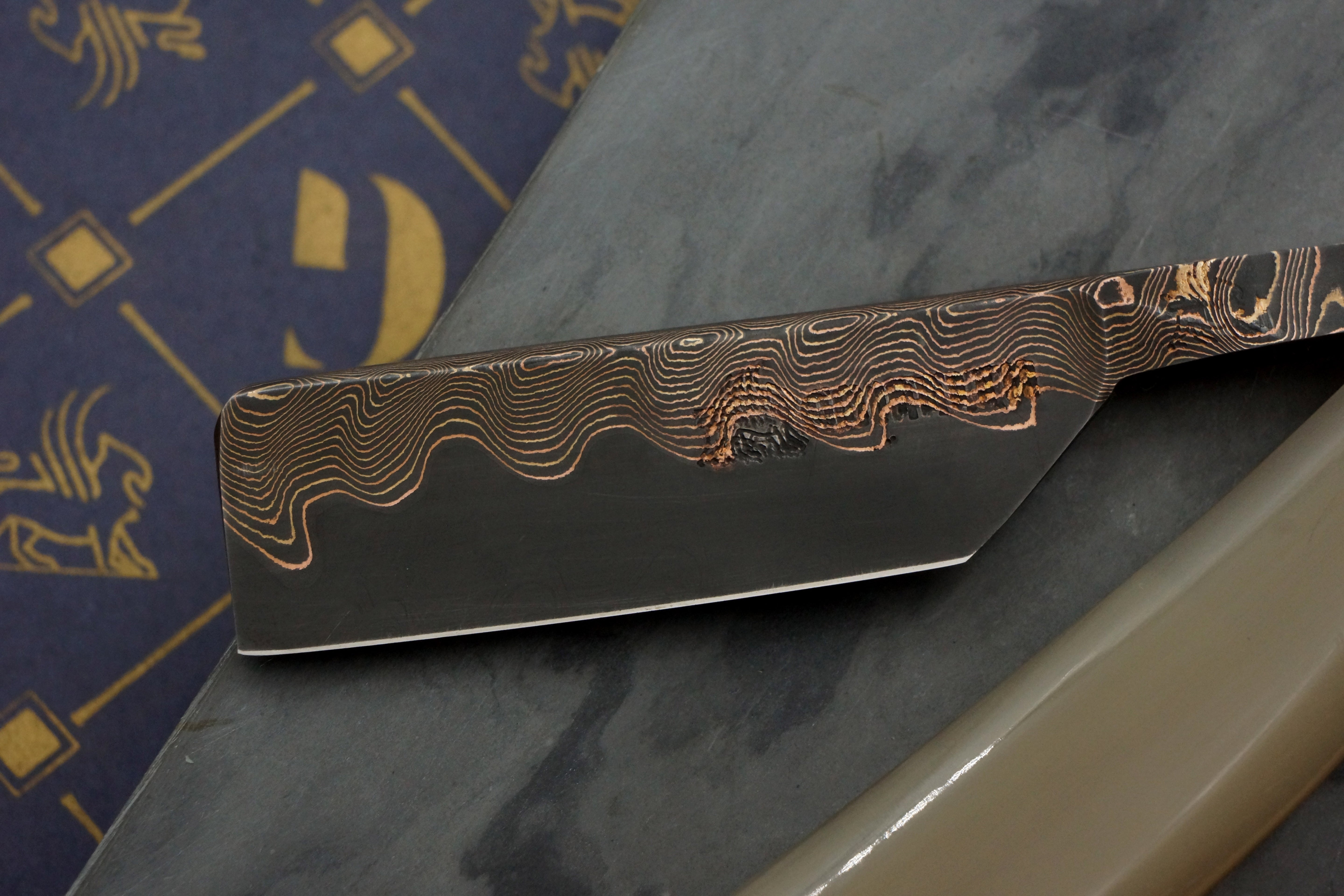 Griffith 18mm Copper & Bronze Damascus San Mai Folding Kamisori with Horn Scales Artisan Razor