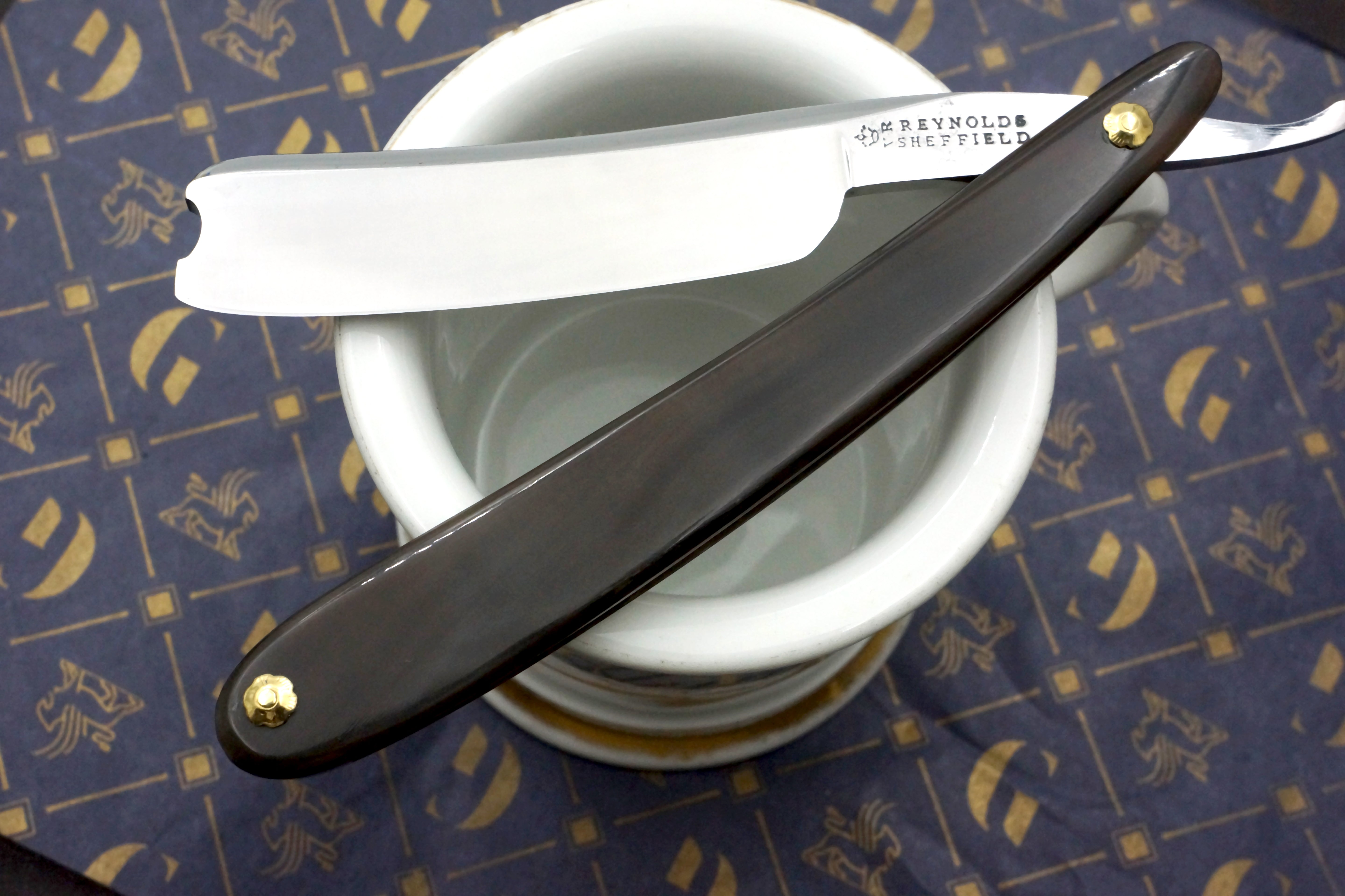 Reynolds VR 13/16 Near Wedge Blade with New Horn Scales - Fully Restored Sheffield Straight Razor - Shave Ready