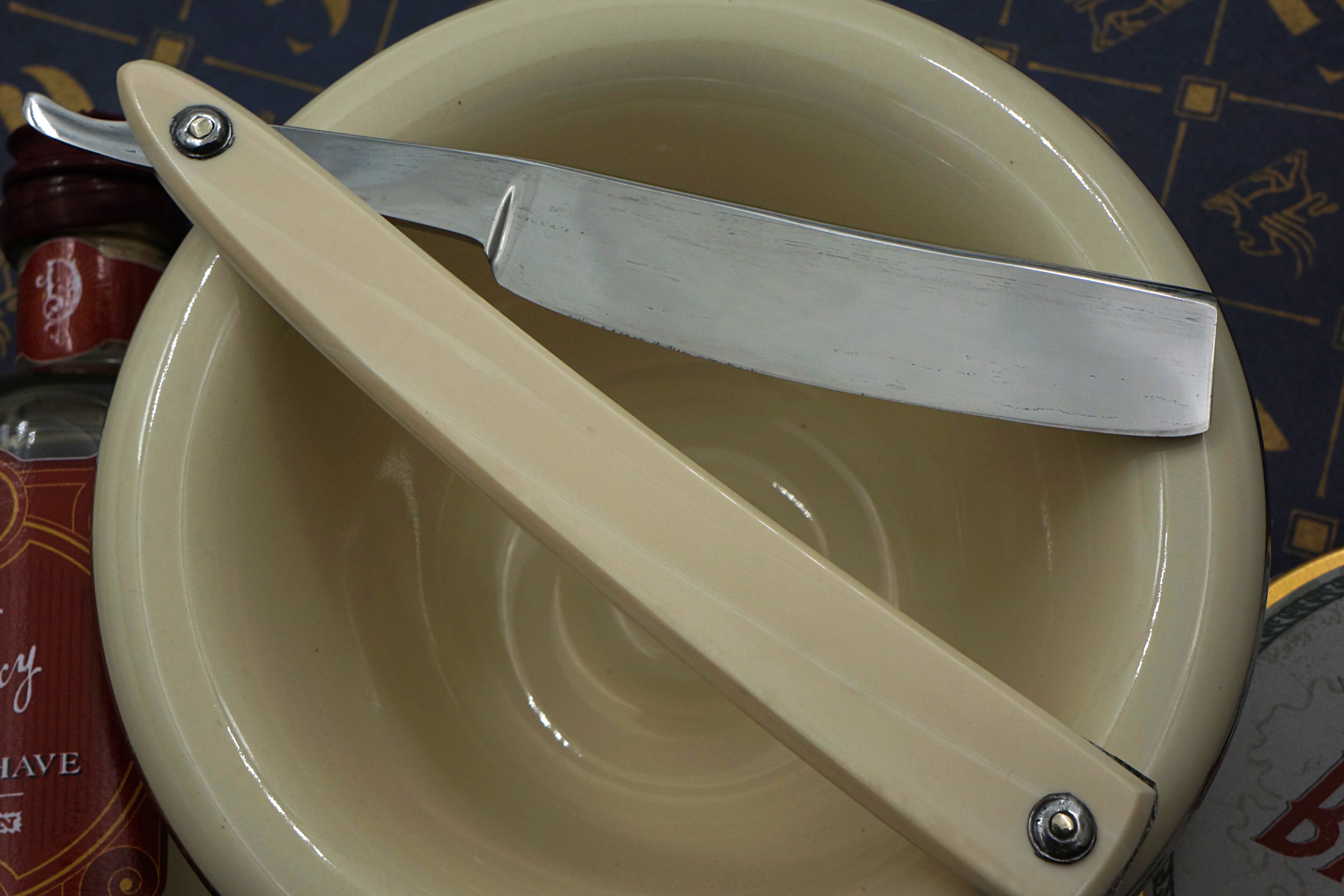 Wade & Butcher? Anchor 11/16 Near Wedge - Stuning & Rare Fully Restored Ivory Scaled Sheffield Straight Razor - Shave Ready