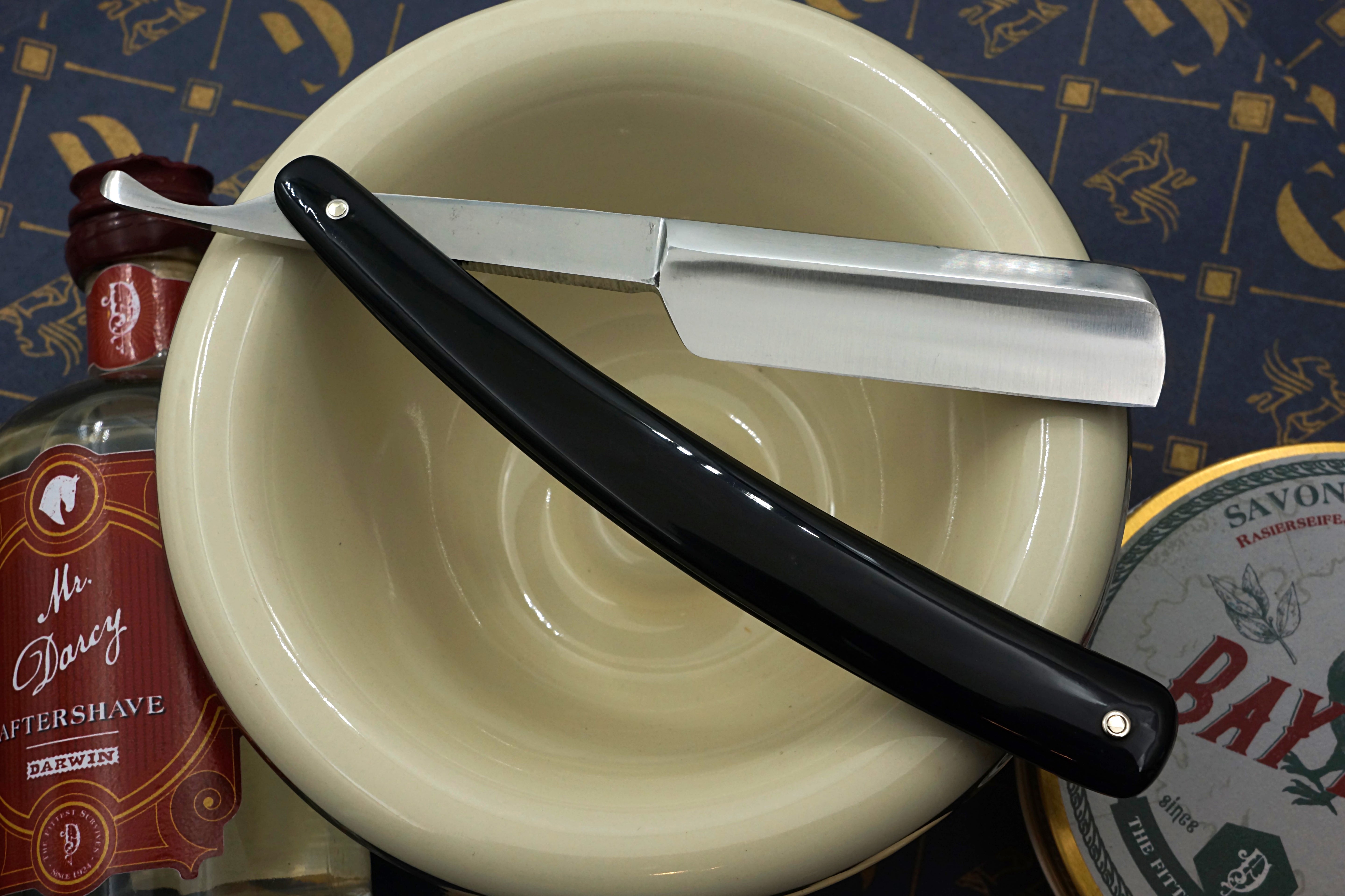 Towa 100 Excellent 11/16 Folding Kamisori - Vintage Japanese Straight Razor - Shave Ready