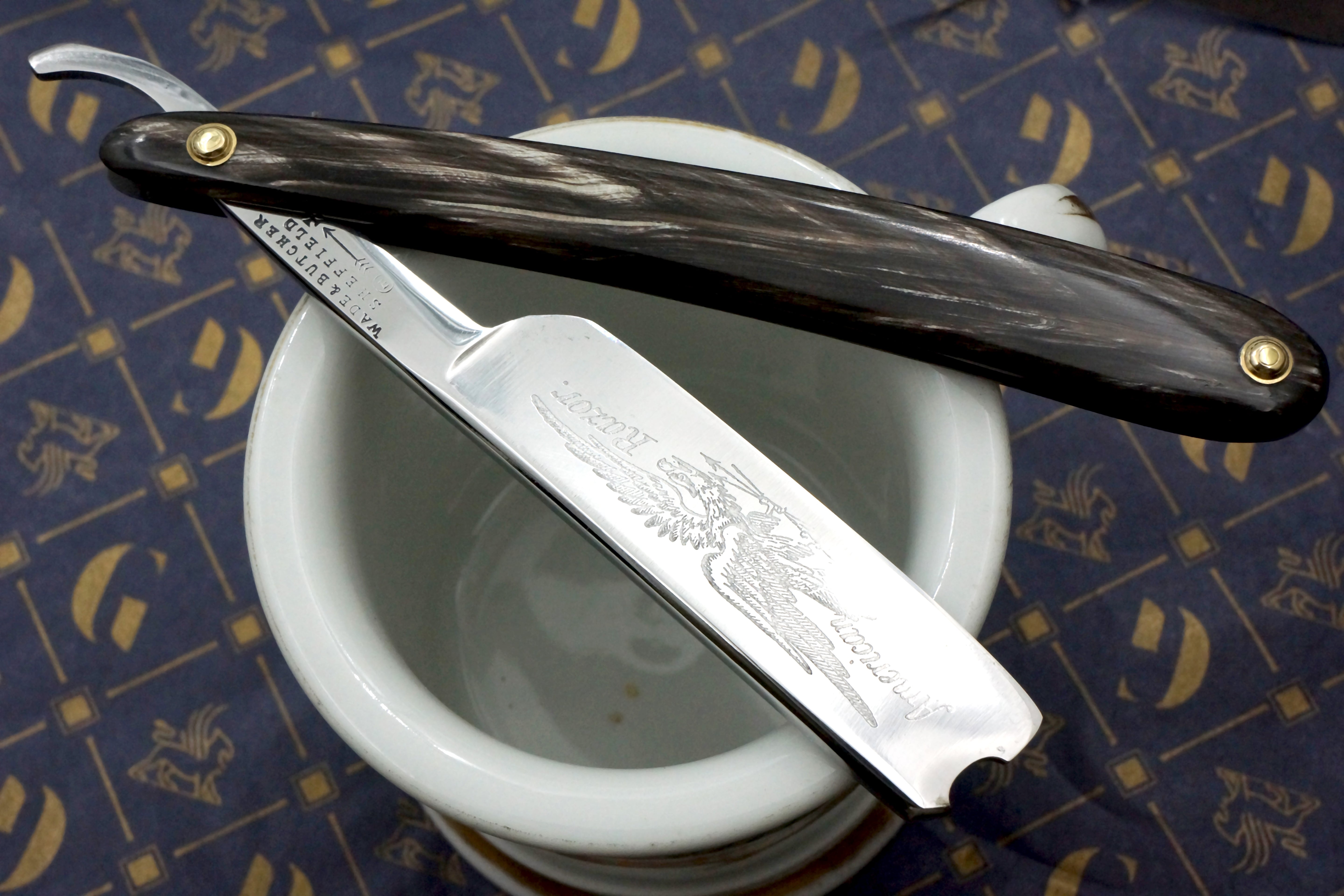 Wade & Butcher "American Razor" 13/16 Blade with New Horn Scales Sheffield Straight Razor - Shave Ready