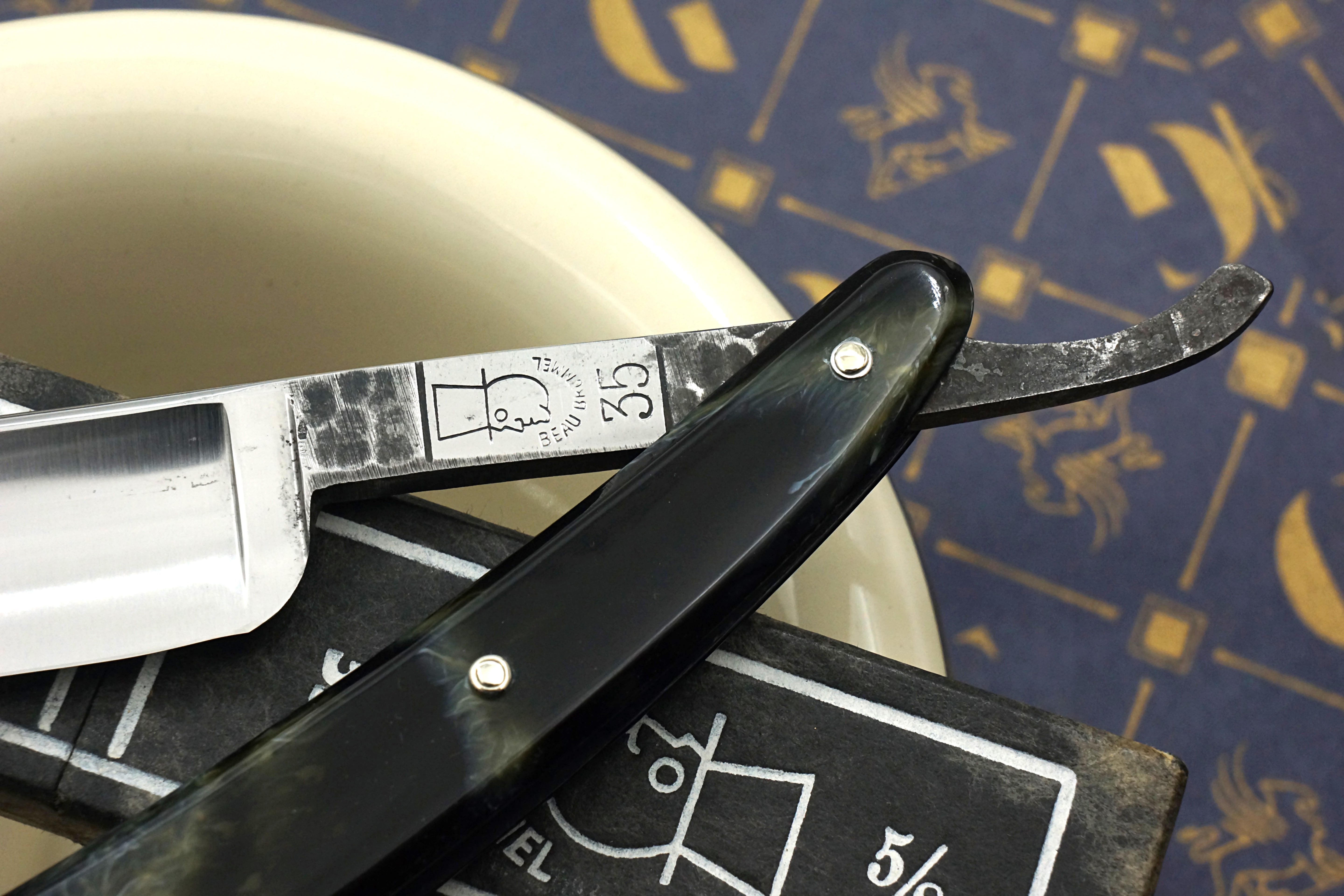 Beau Brummell No.35 11/16" Excellent+ Vintage Solingen Straight Razor - Shave Ready