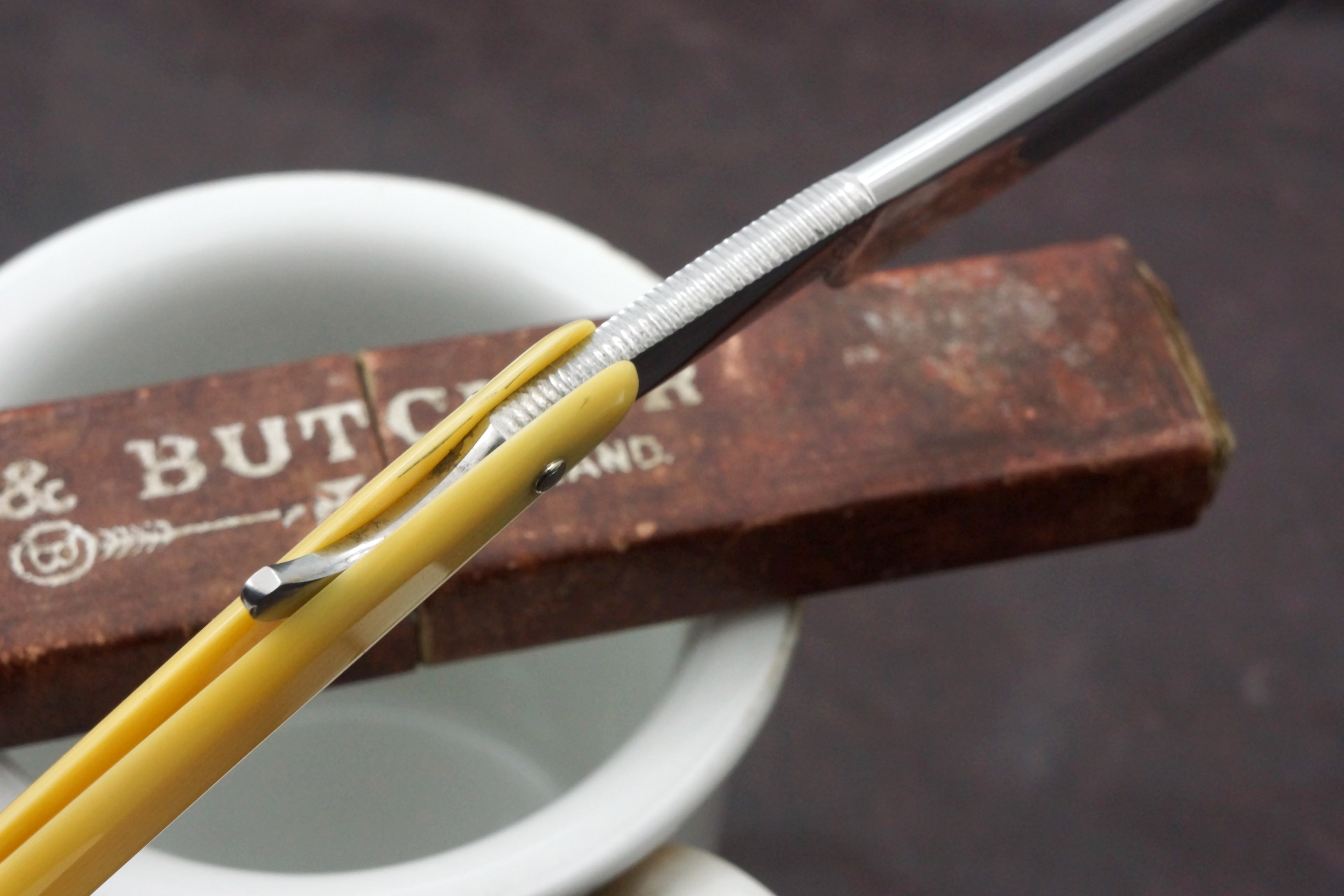 Wade & Butcher Near Mint 11/16 with Celluloid Scales Sheffield Straight Razor - Shave Ready