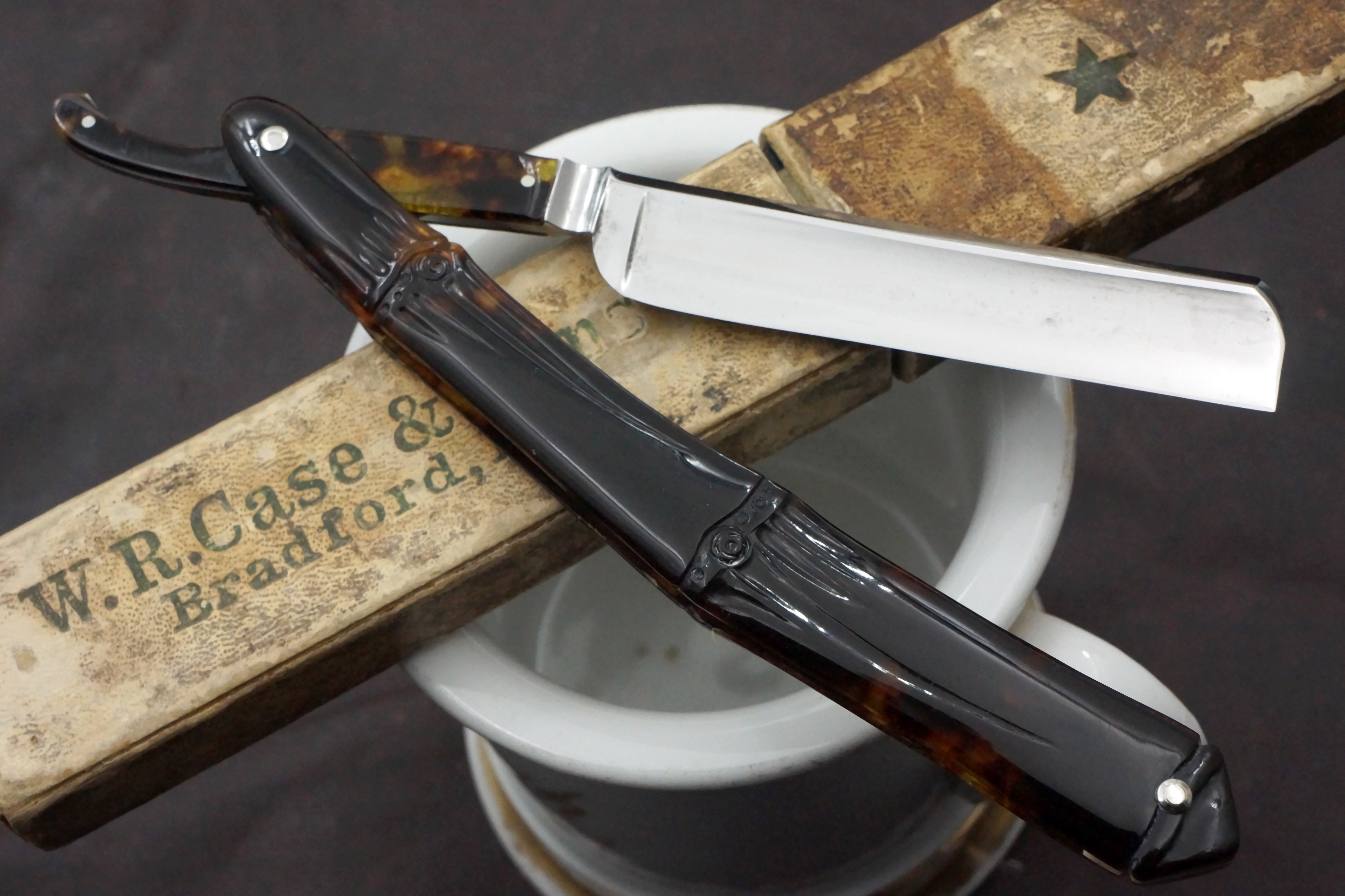 Case Bros. - 5/8 Fancy Clad Tang Scarce American Straight Razor - Shave Ready