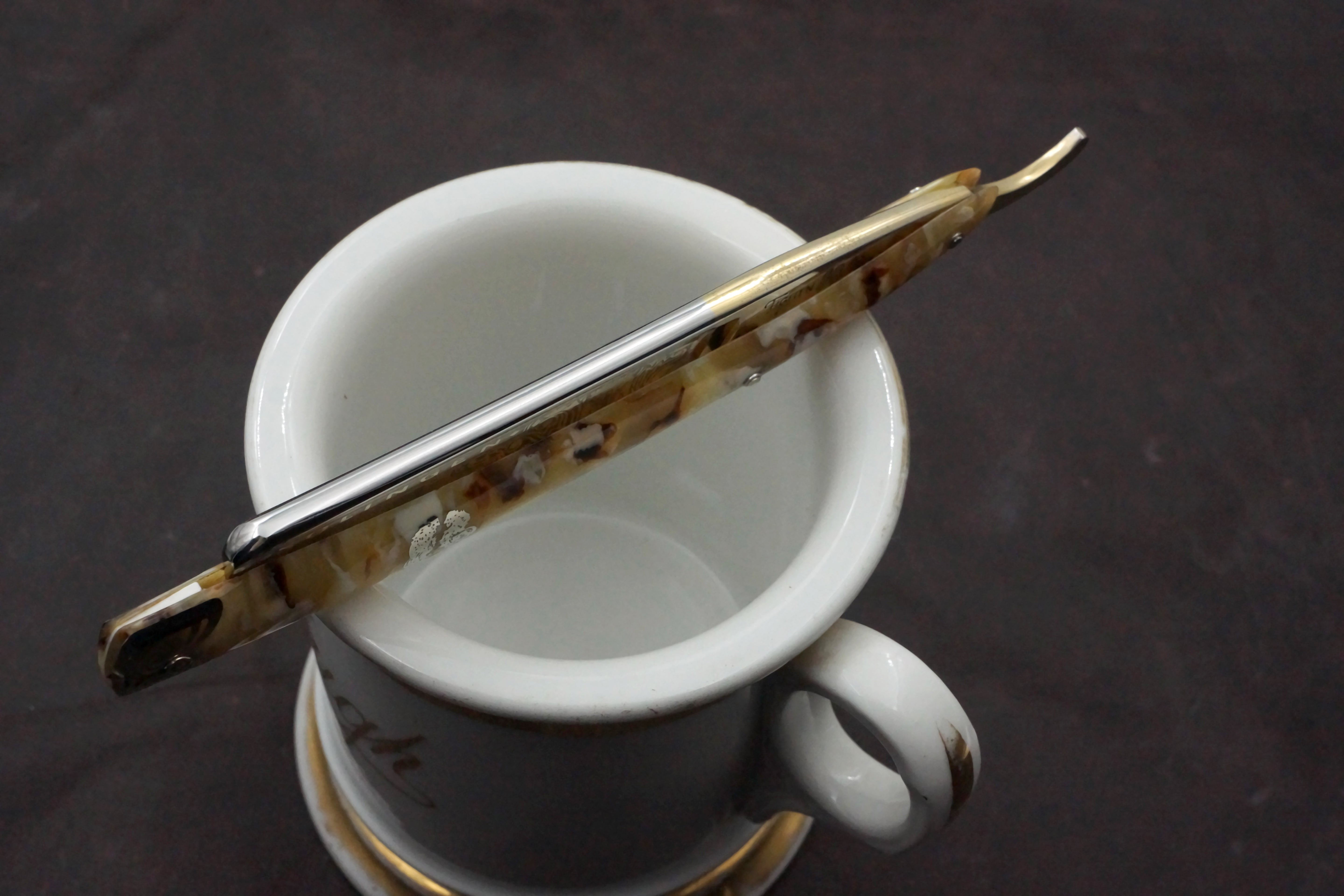 Frank Buster Fightin' Rooster - Excellent Fancy 11/16 Blade - Vintage Solingen Straight Razor - Shave Ready