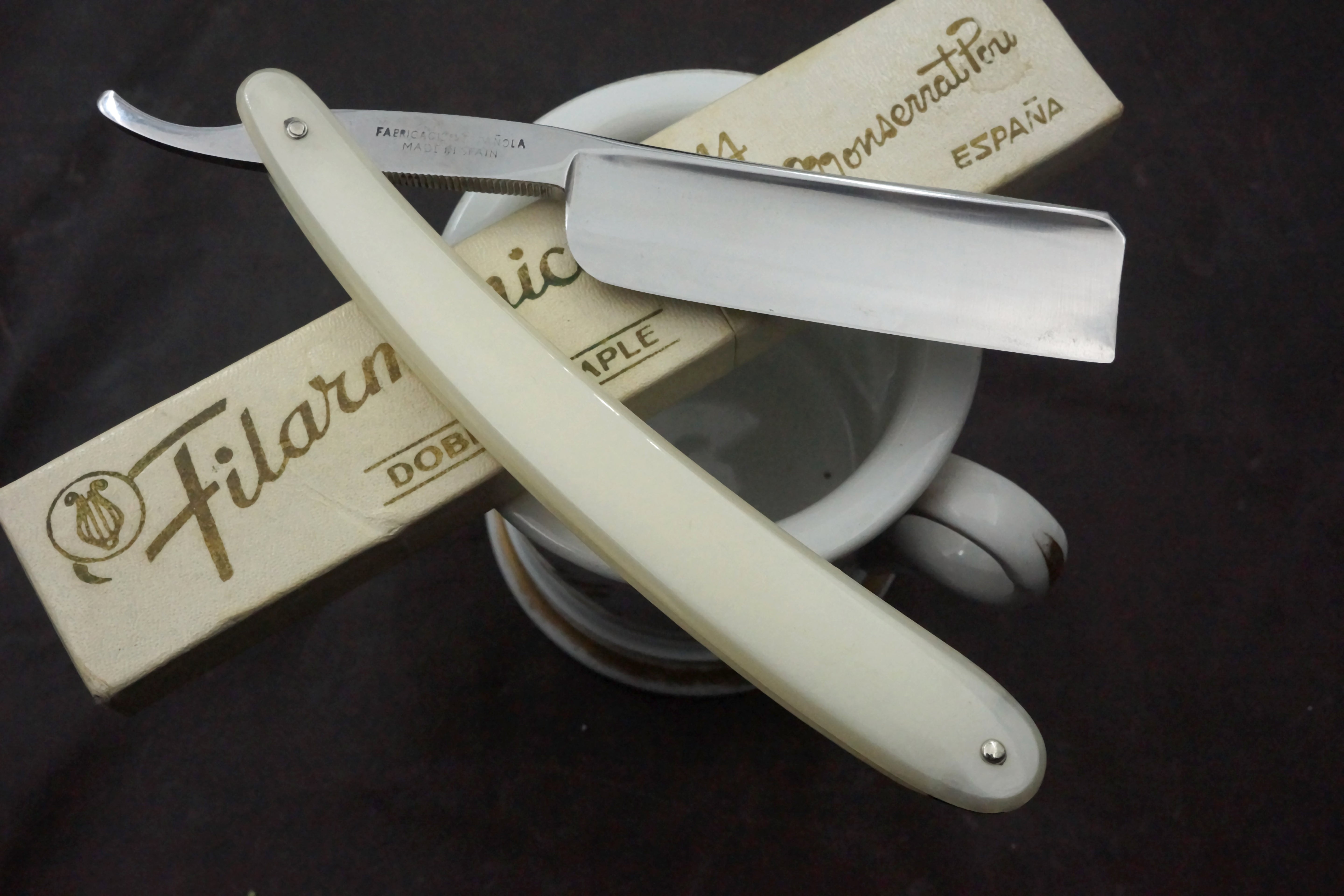 Filarmonica JMP Doble Temple No. 14 15/16" Full Hollow Blade - Excellent Vintage Spanish Straight Razor - Shave Ready