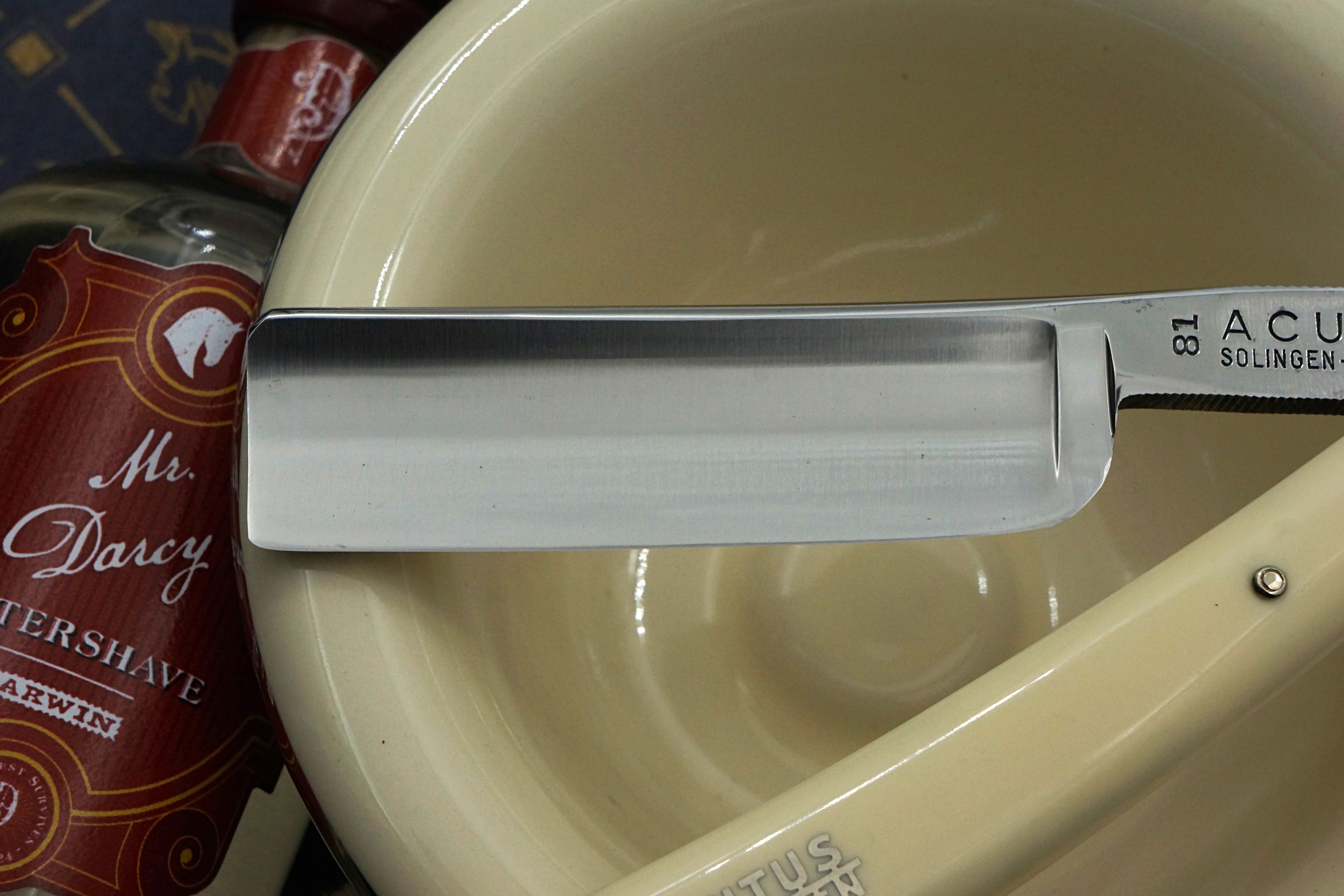 Acutus No. 81 - Kayser Ellison Silver Steel 13/16 Near Mint Full Hollow - Solingen Straight Razor - Shave Ready