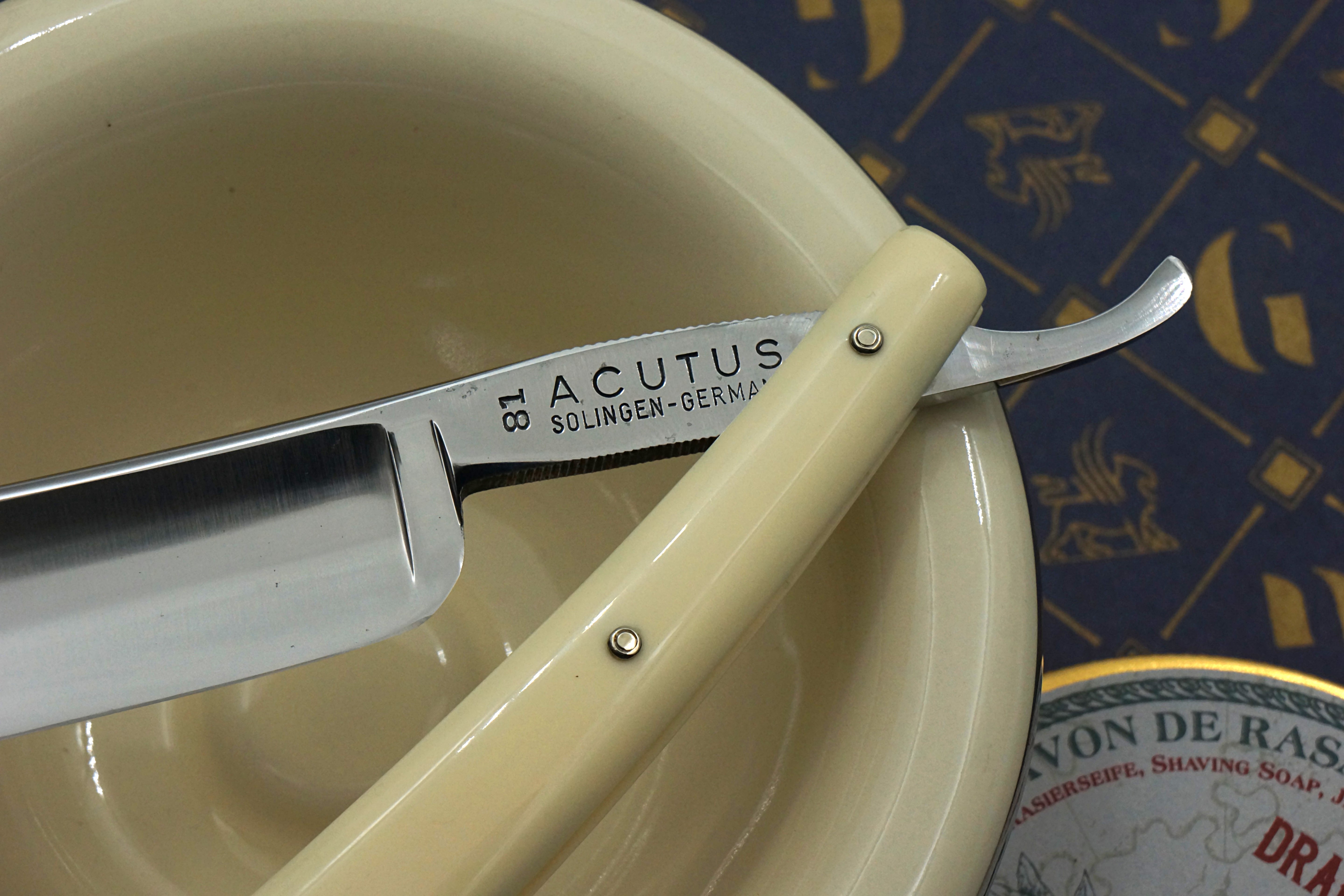 Acutus No. 81 - Kayser Ellison Silver Steel 13/16 Near Mint Full Hollow - Solingen Straight Razor - Shave Ready
