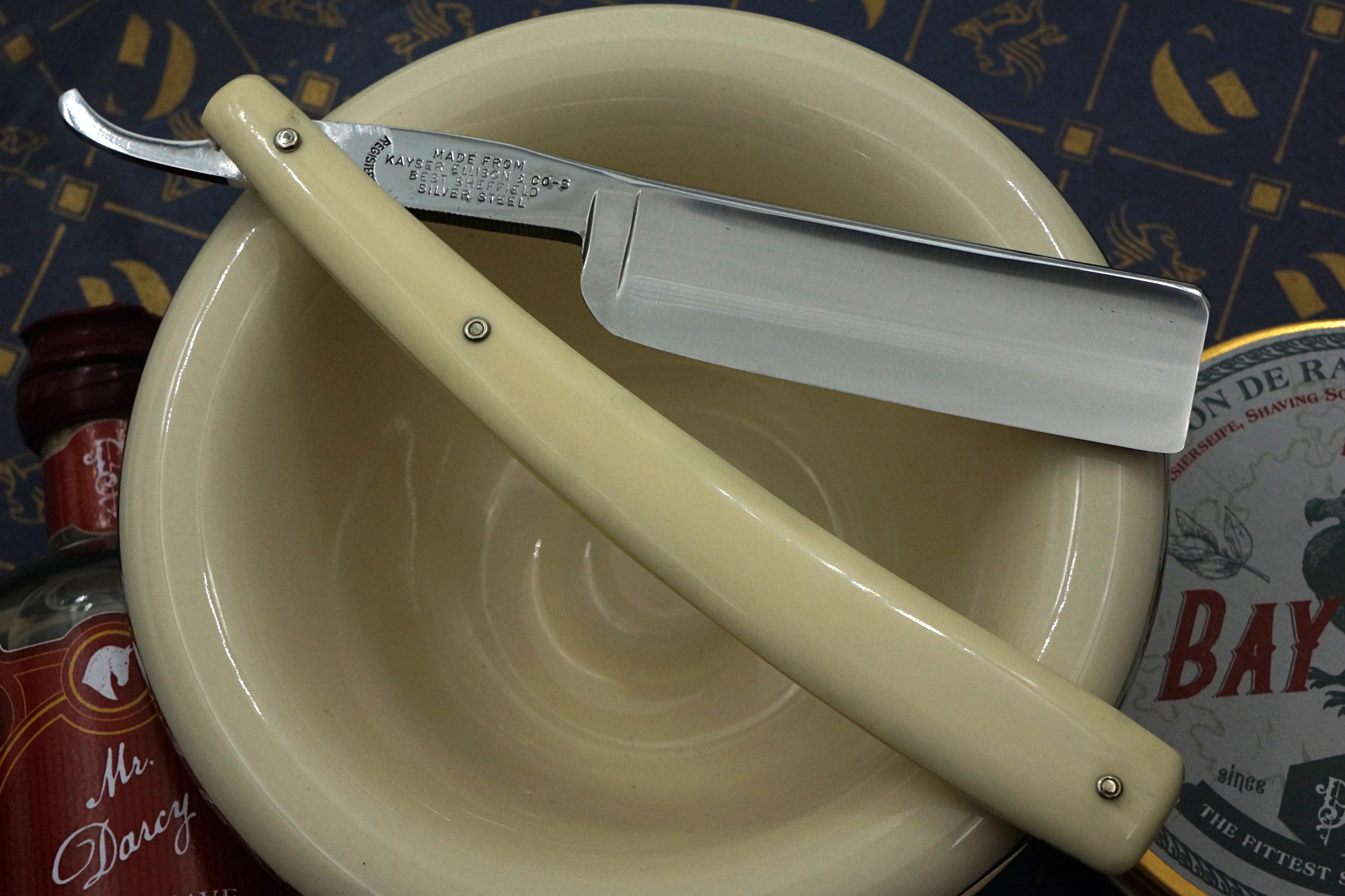 Acutus No. 81 - Kayser Ellison Silver Steel 13/16 Near Mint Full Hollow - Solingen Straight Razor - Shave Ready
