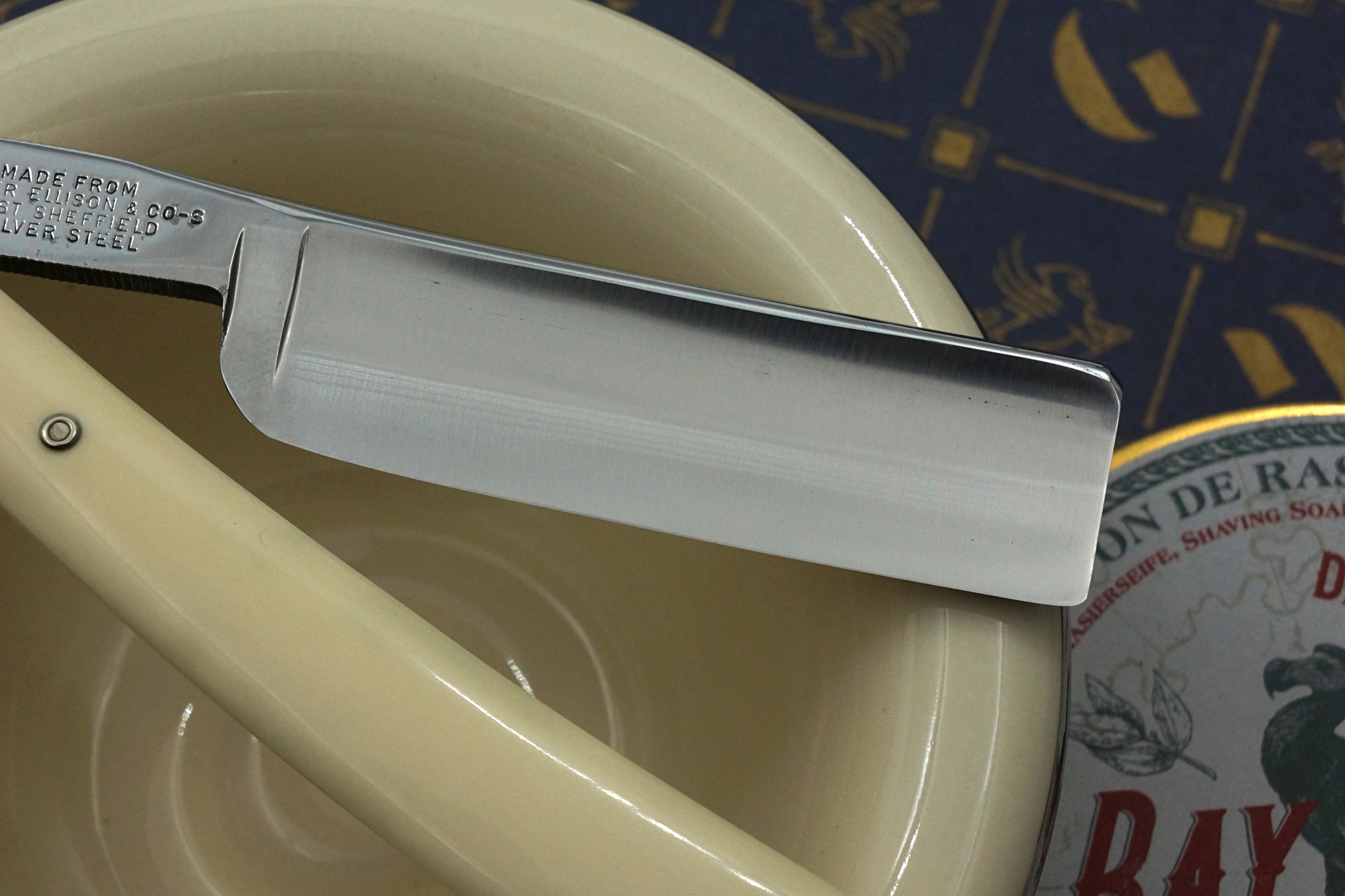 Acutus No. 81 - Kayser Ellison Silver Steel 13/16 Near Mint Full Hollow - Solingen Straight Razor - Shave Ready