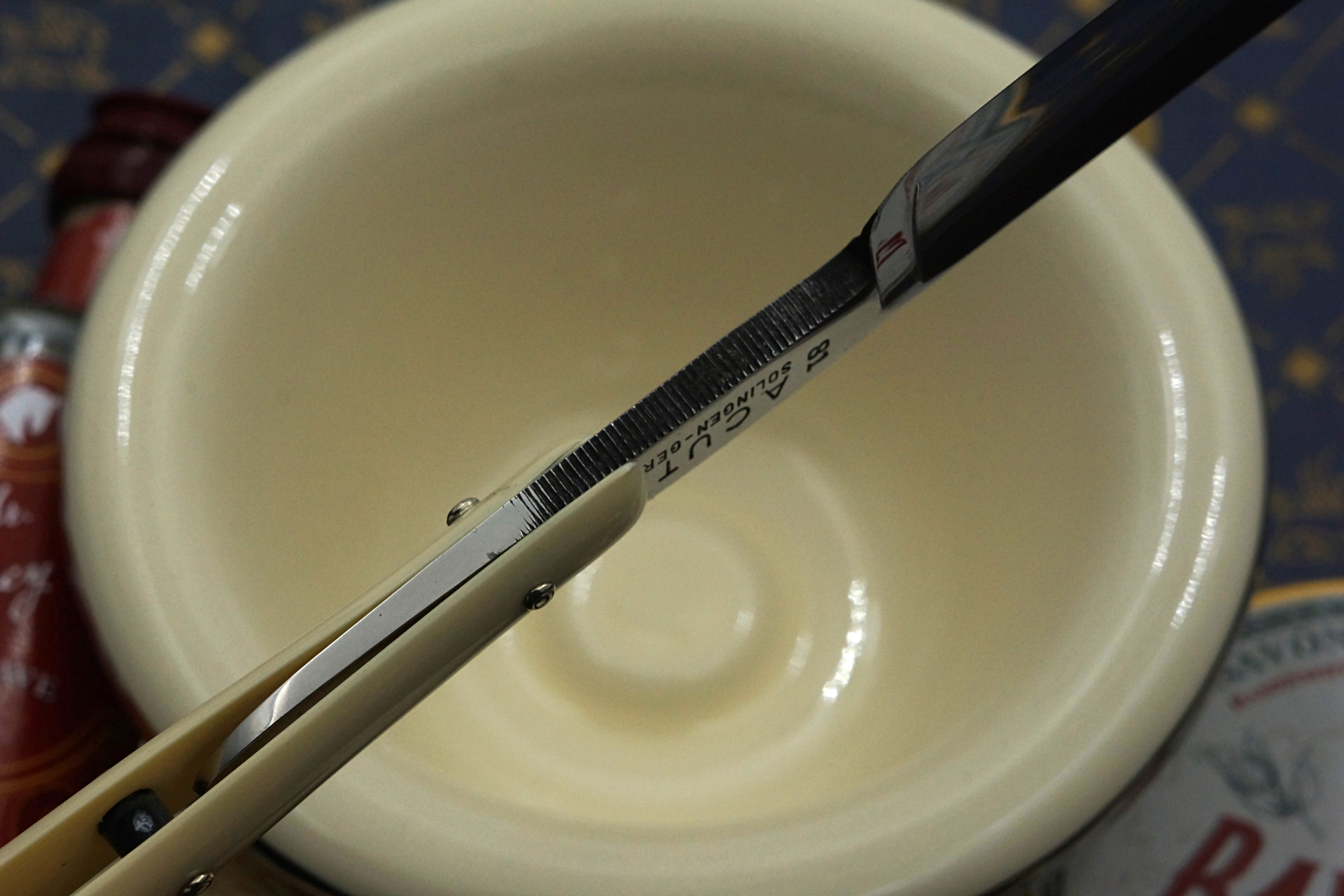 Acutus No. 81 - Kayser Ellison Silver Steel 13/16 Near Mint Full Hollow - Solingen Straight Razor - Shave Ready