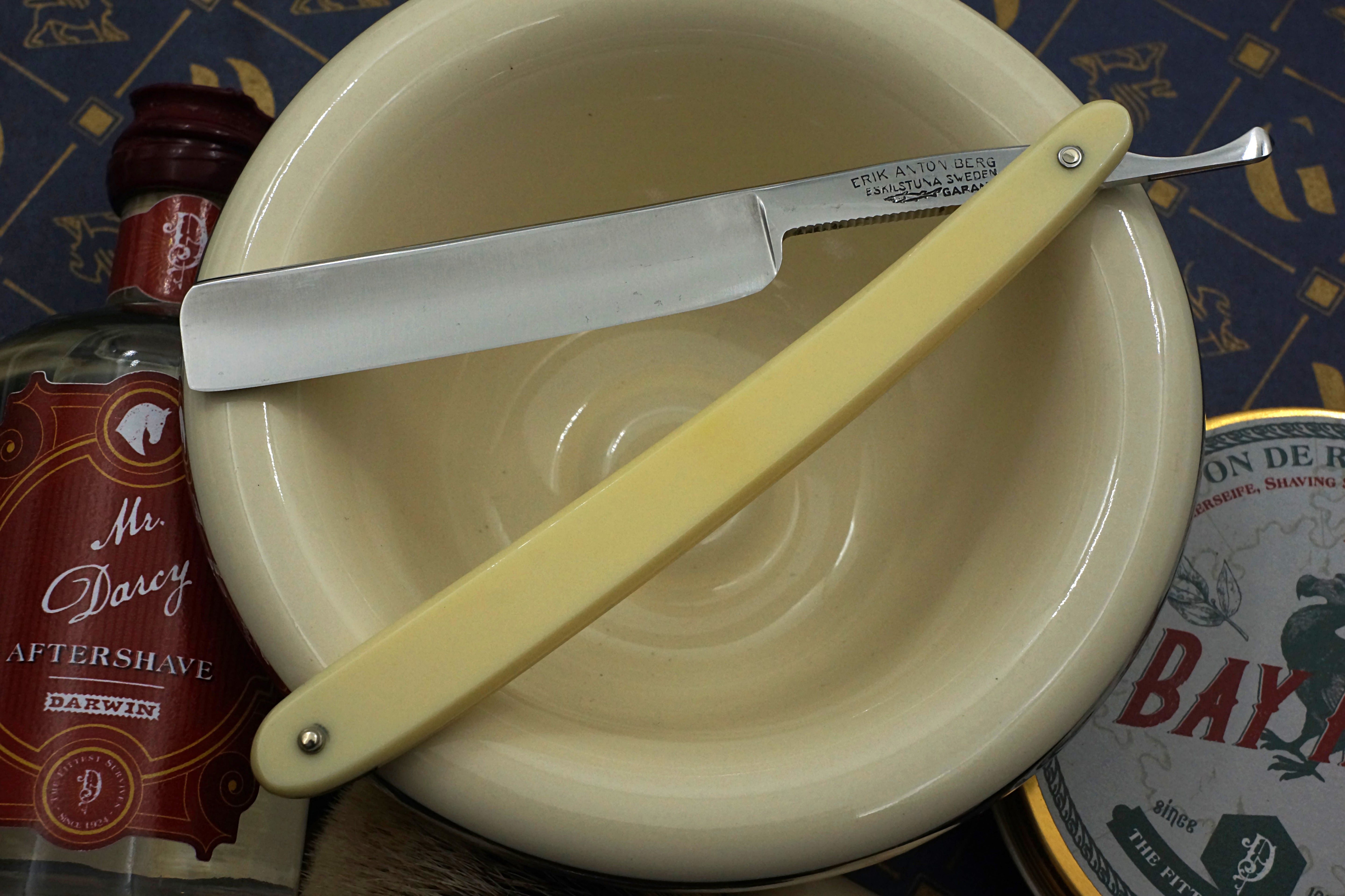 Erik Anton Berg 9/16 Near Wedge - Fully Restored Eskilstuna Sweden Straight Razor - Shave Ready