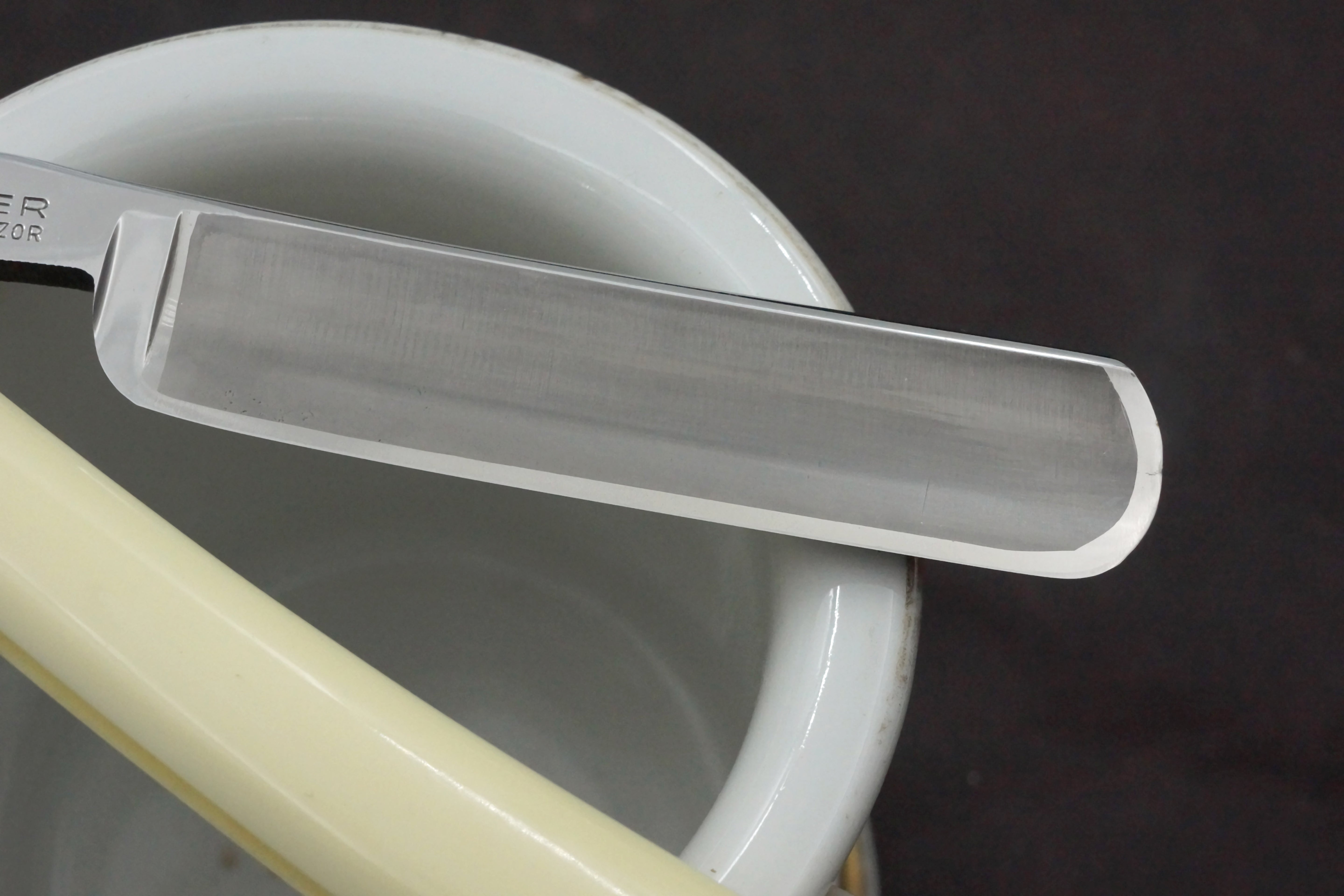 Koh & Schafer Mauser - Near Pristine 11/16 "Pearl's Razor" - Vintage Solingen Straight Razor - Shave Ready