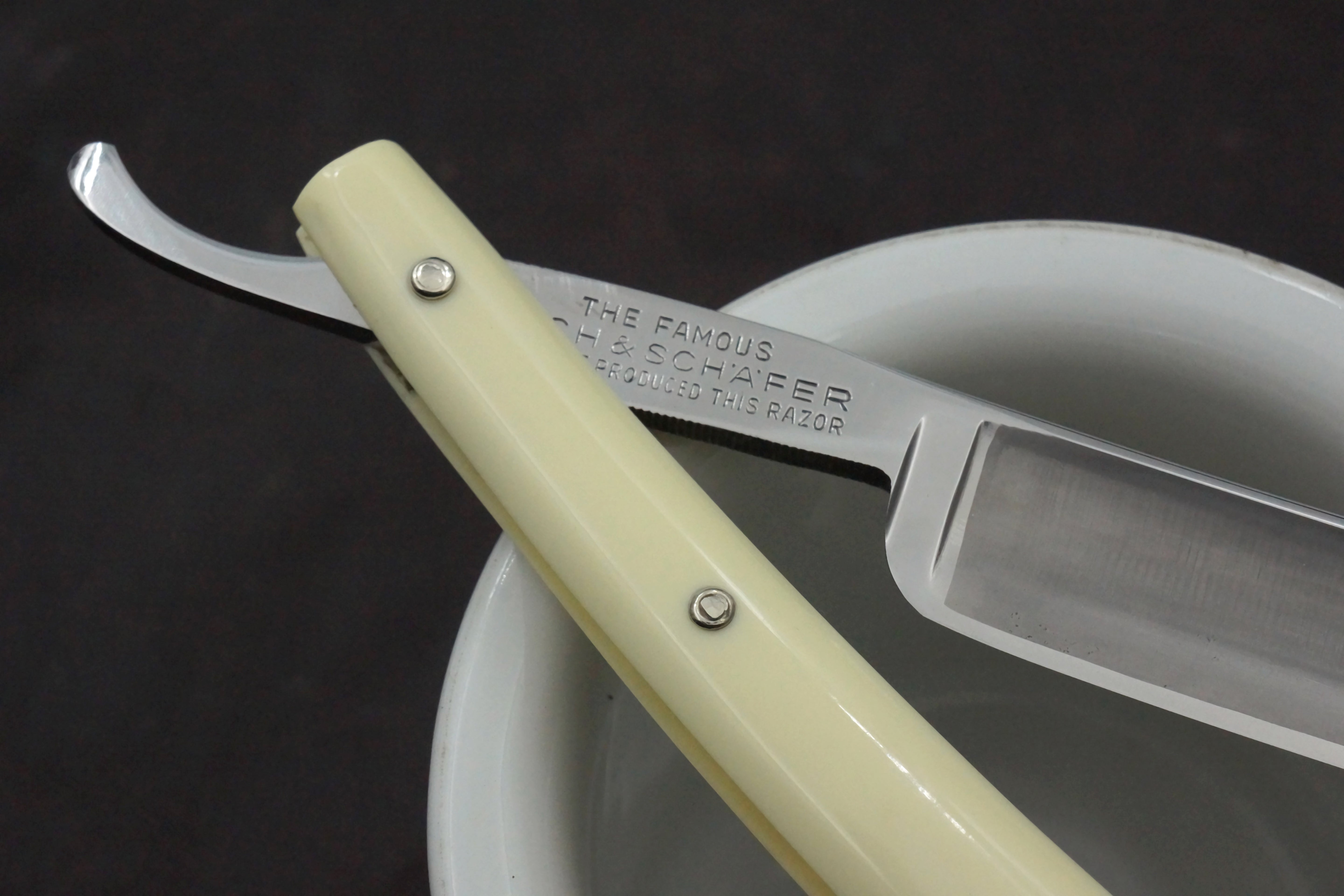 Koh & Schafer Mauser - Near Pristine 11/16 "Pearl's Razor" - Vintage Solingen Straight Razor - Shave Ready