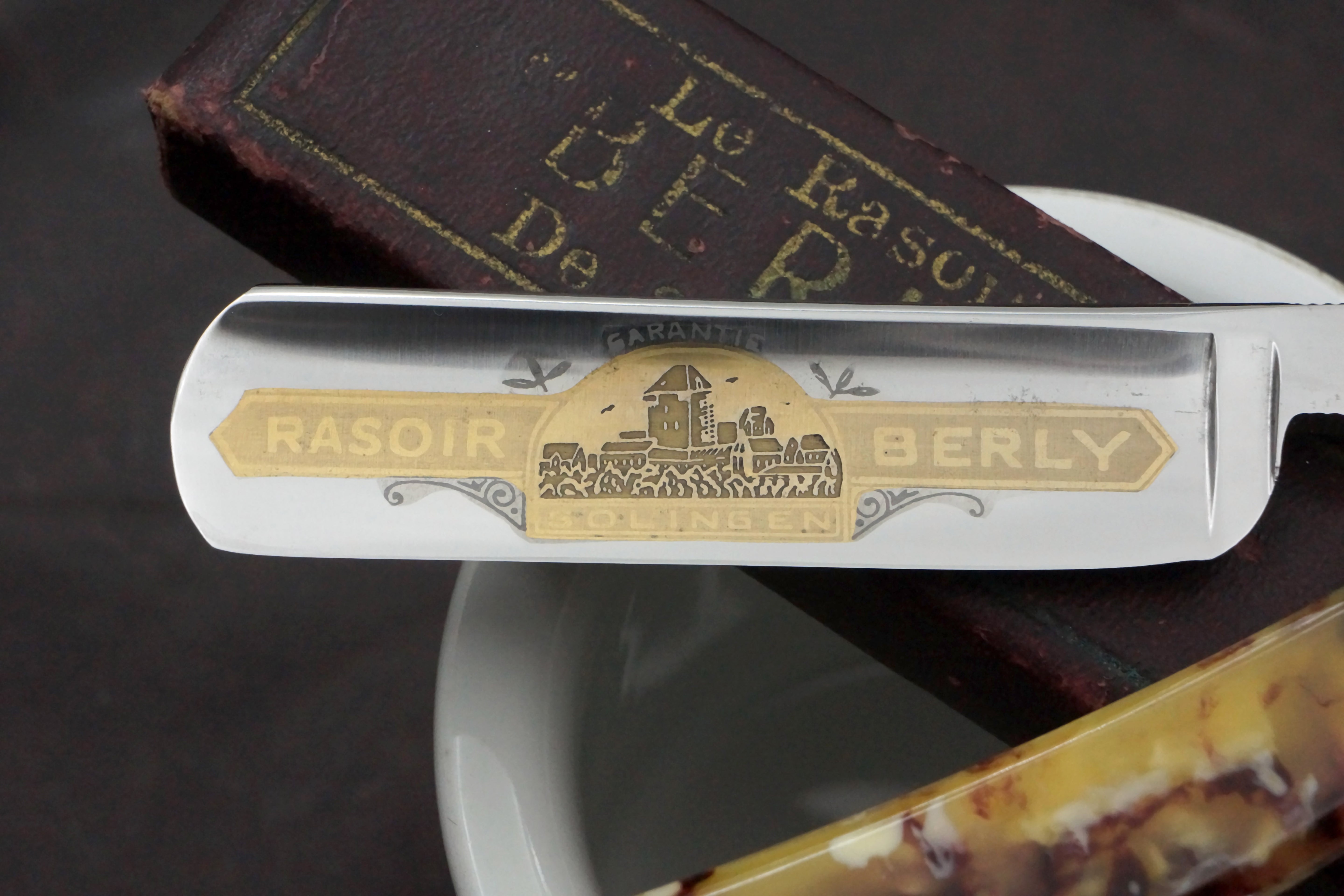 A. Joly Liege "Berly" 6/8 - Fully Restored Fancy Vintage Solingen Straight Razor - Shave Ready