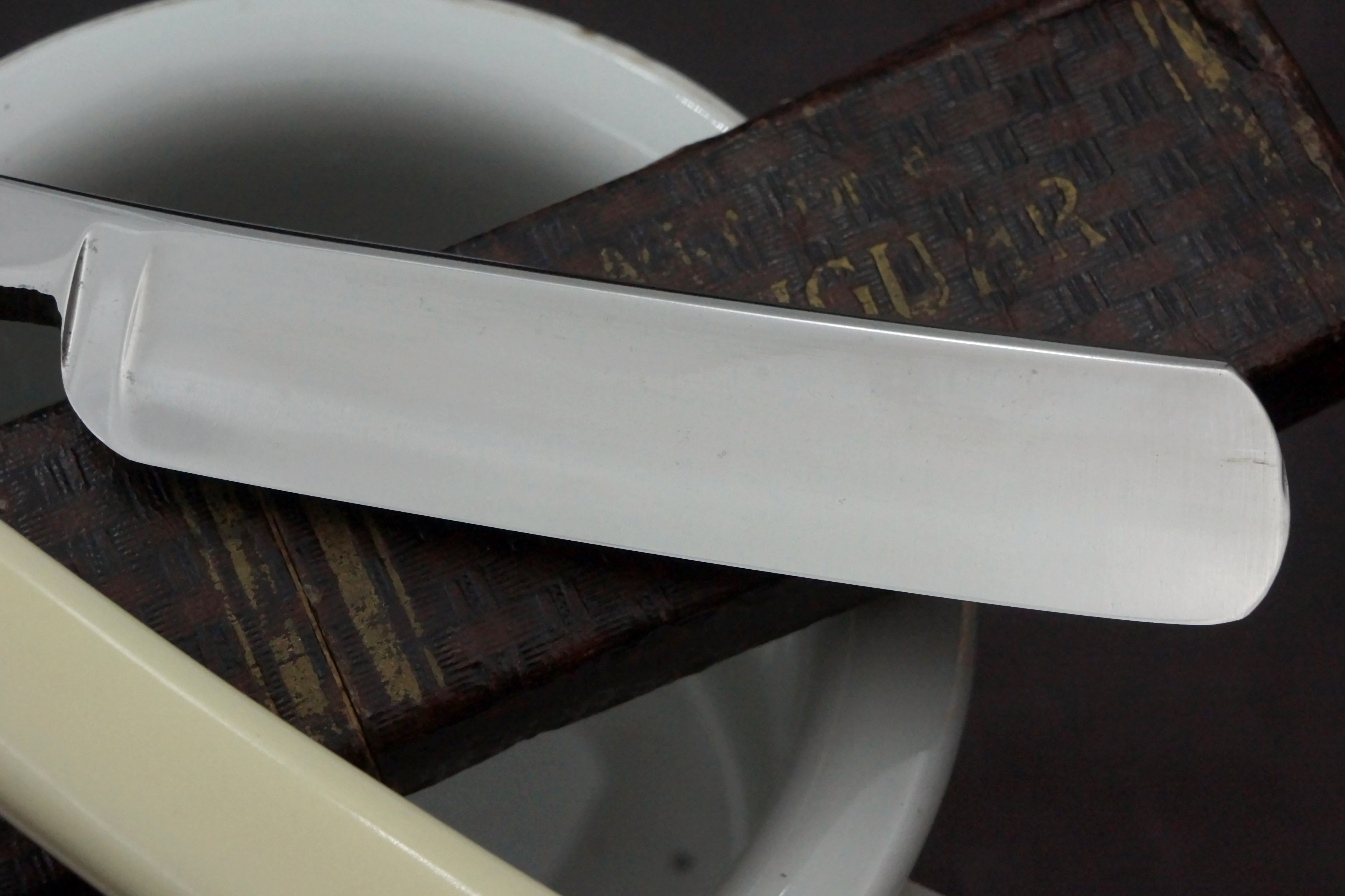 Le Jaguar 11/16 Full Hollow Blade - Excellent Restored Vintage French Straight Razor - Shave Ready