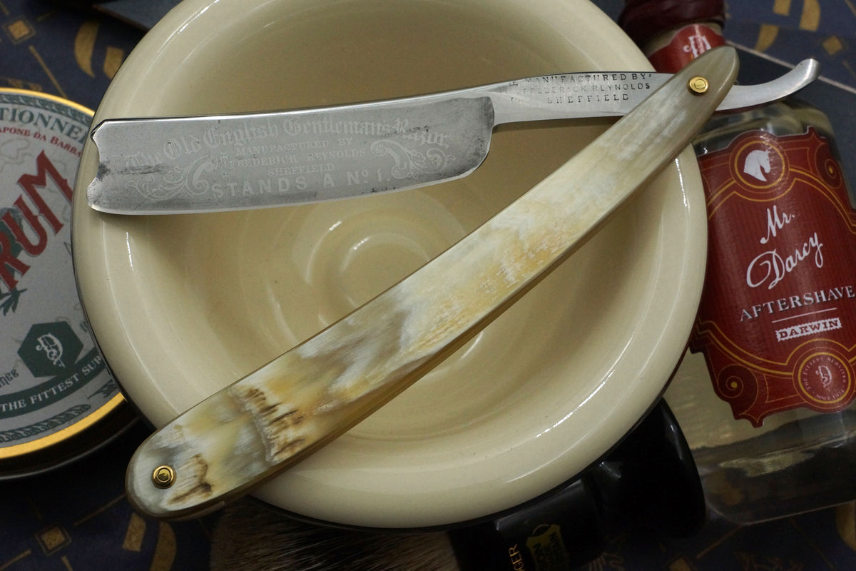 Frederick Reynolds 6/8 Near Wedge Etched Blade with New Horn Scales - Fully Restored Sheffield Straight Razor - Shave Ready