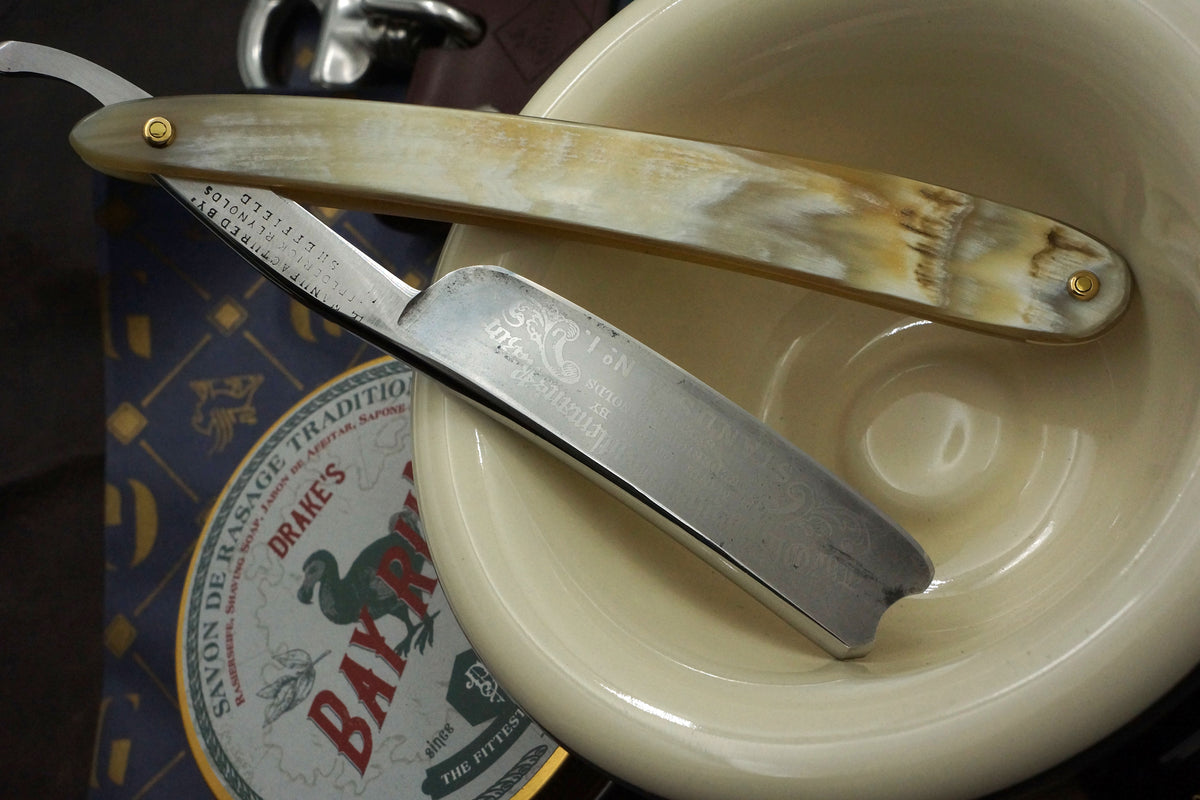 Frederick Reynolds 6/8 Near Wedge Etched Blade with New Horn Scales - Fully Restored Sheffield Straight Razor - Shave Ready