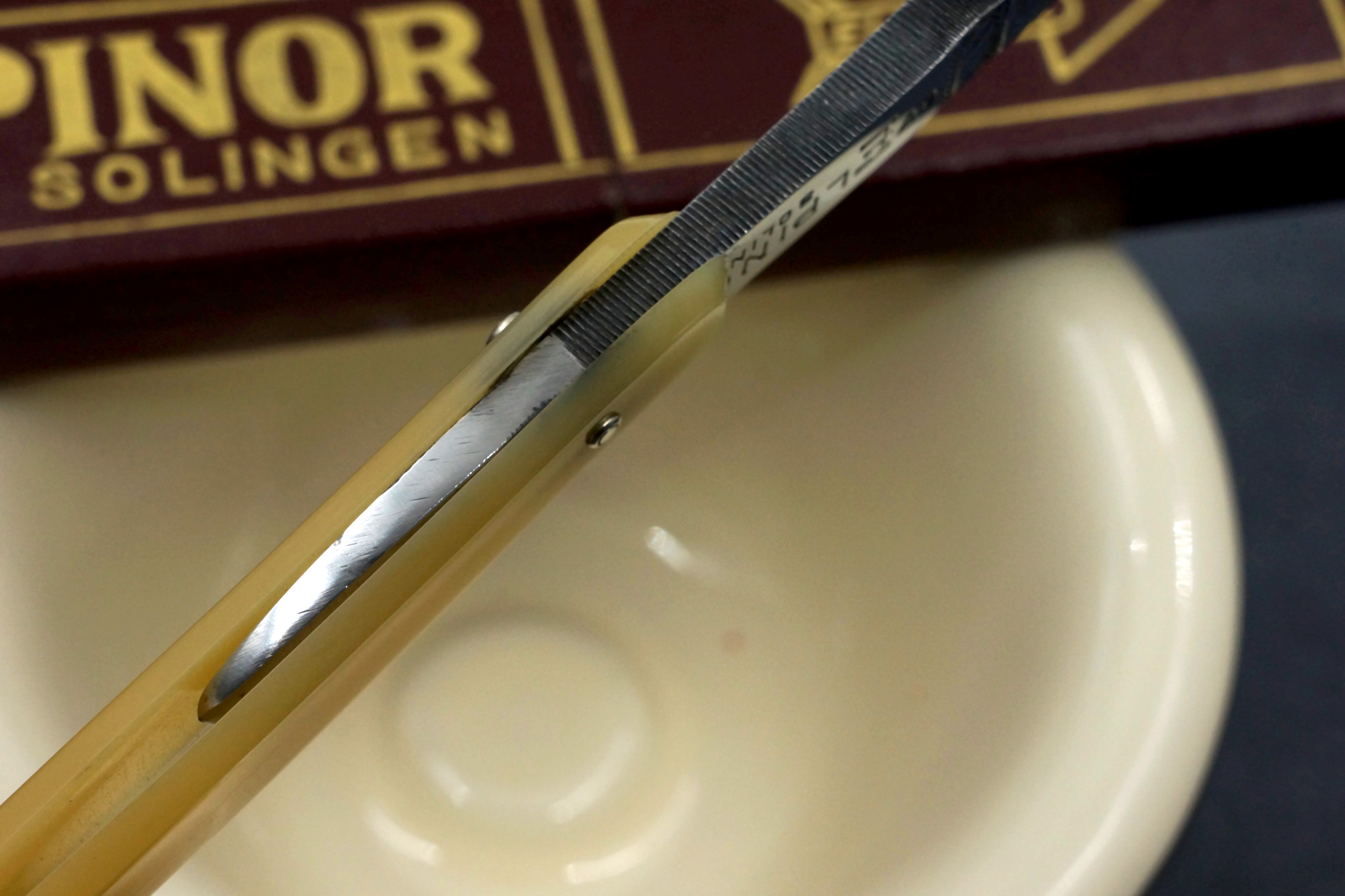 El Pinor 67 - NOS 7/8 Full Hollow Blade - Vintage Solingen Straight Razor - Shave Ready