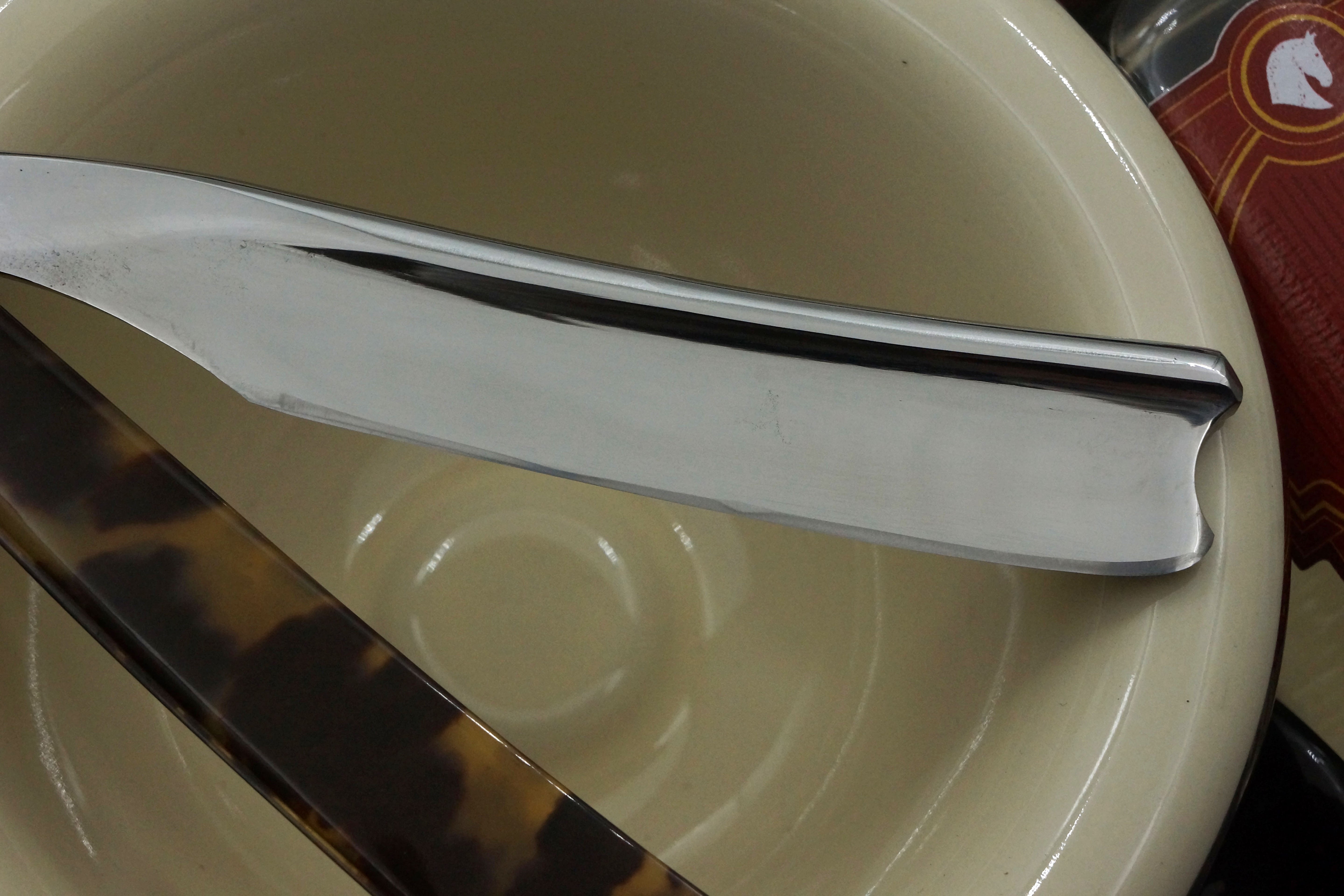 Joseph Elliot - Rare Private Label Etch Tortoiseshell Scaled Early 1800s - 6/8 Restored Sheffield Straight Razor - Shave Ready