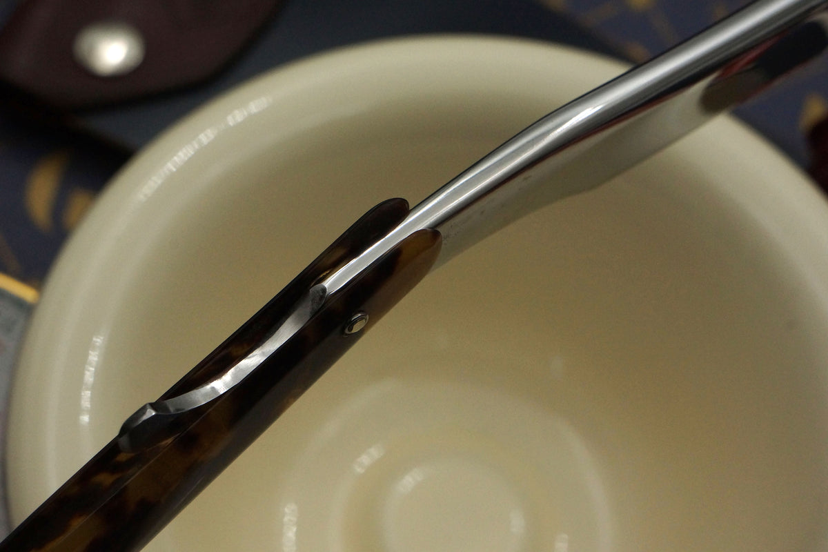 Joseph Elliot - Rare Private Label Etch Tortoiseshell Scaled Early 1800s - 6/8 Restored Sheffield Straight Razor - Shave Ready