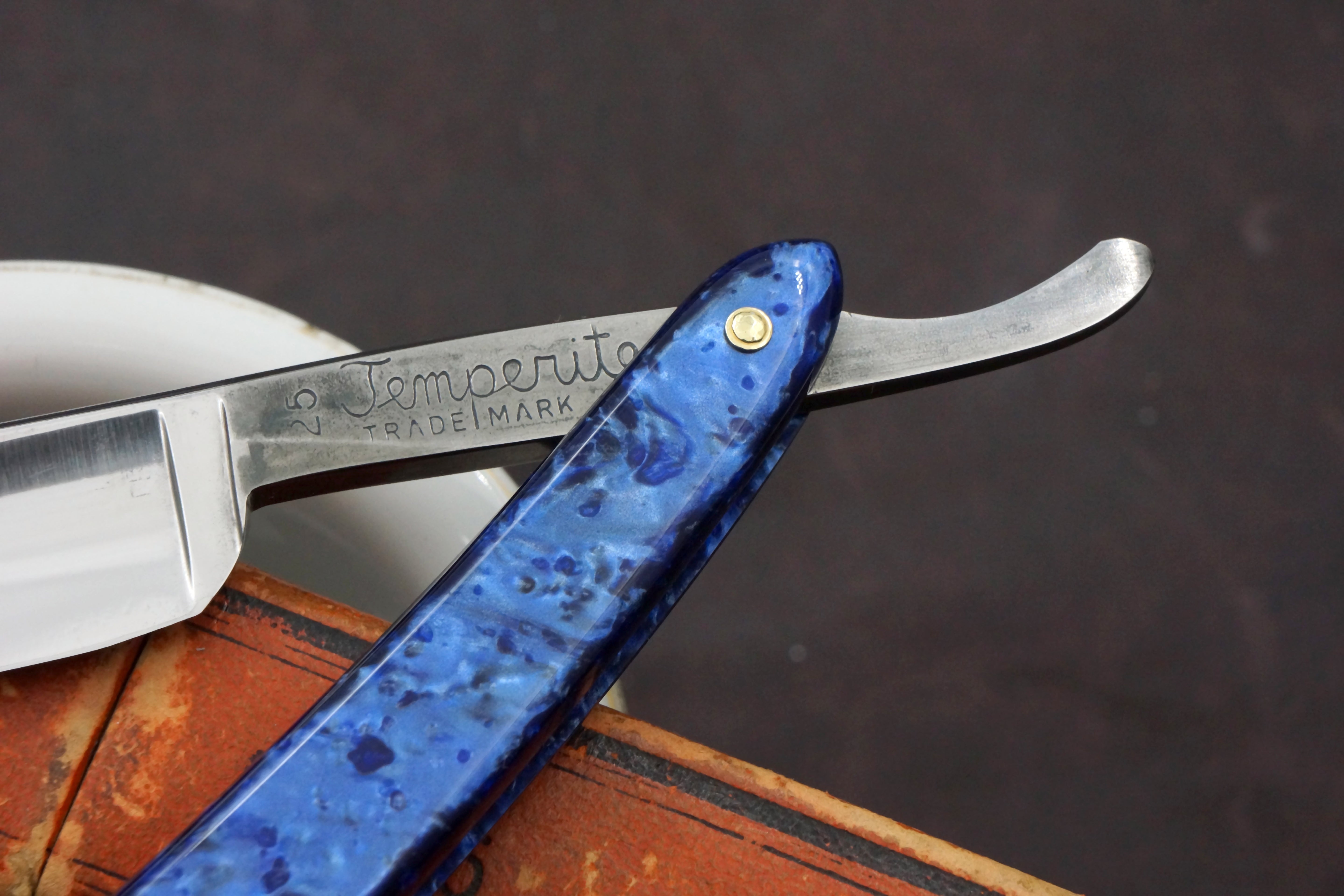 CASE "Temperite" Excellent Restored -11/16 Full Hollow Custom Scales American Vintage Straight Razor - Shave Ready