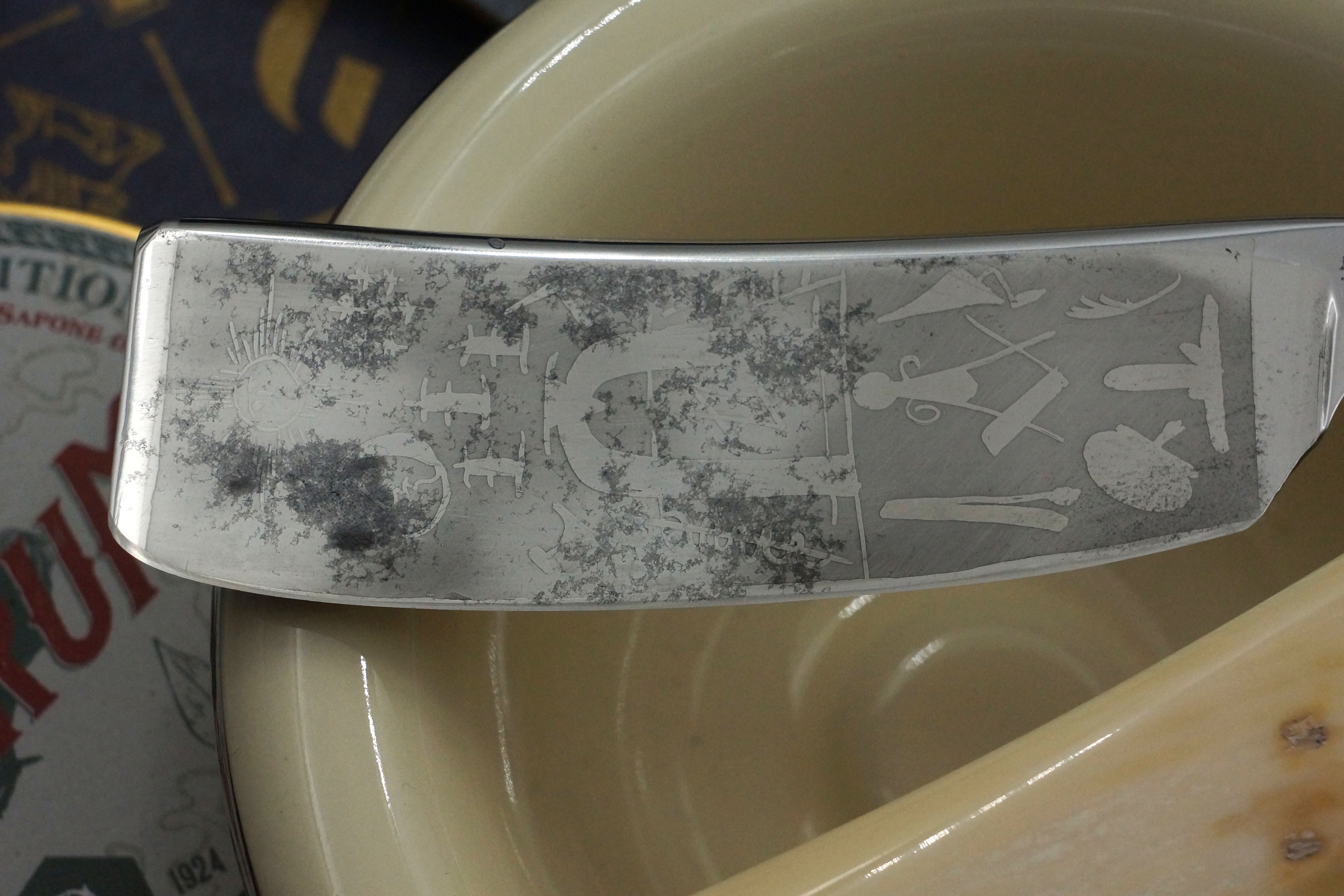 Edward Leon Rare & Large 9/8 Etched Blade with Mamoth Ivory Scales Sheffield Straight Razor - Shave Ready