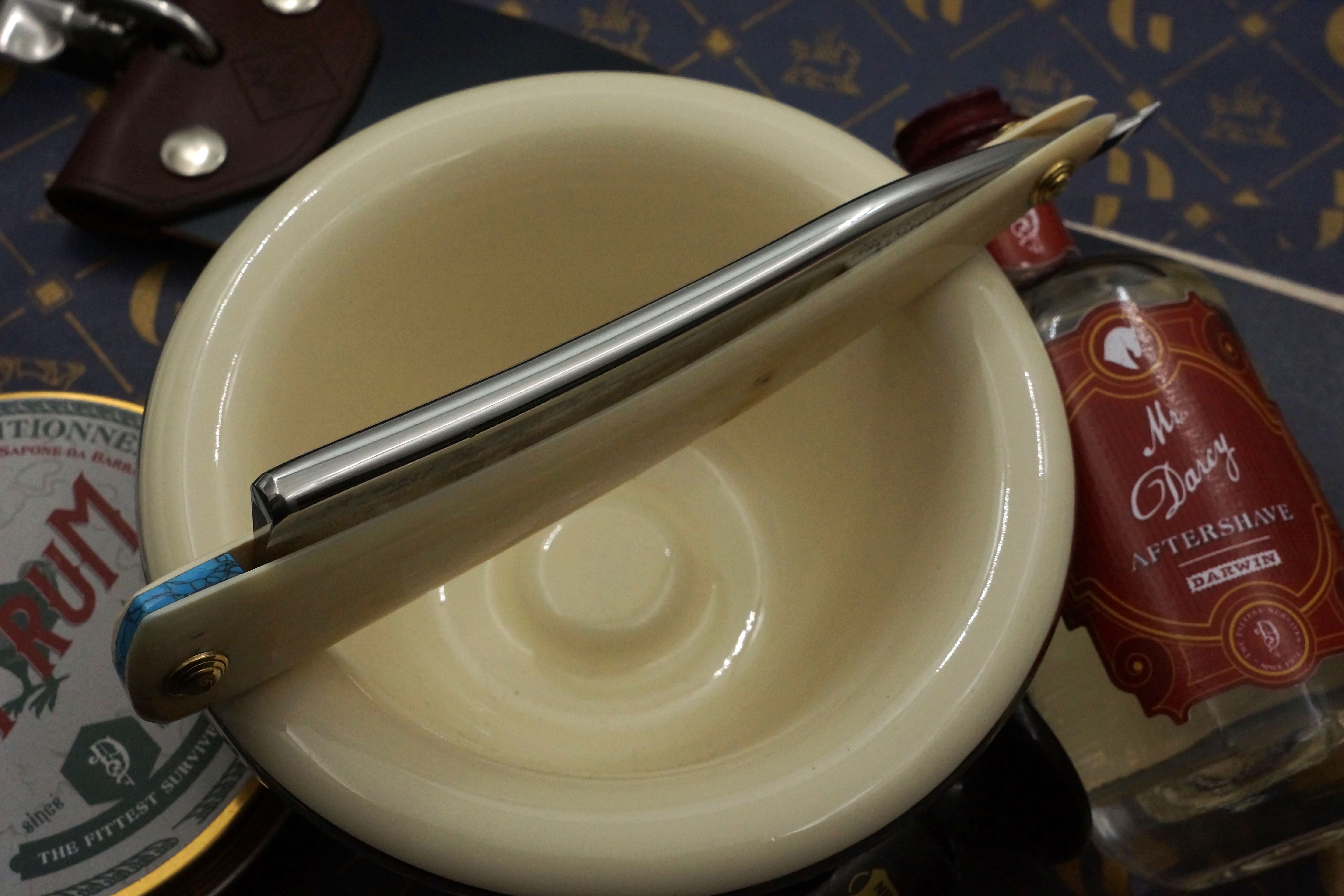 Edward Leon Rare & Large 9/8 Etched Blade with Mamoth Ivory Scales Sheffield Straight Razor - Shave Ready