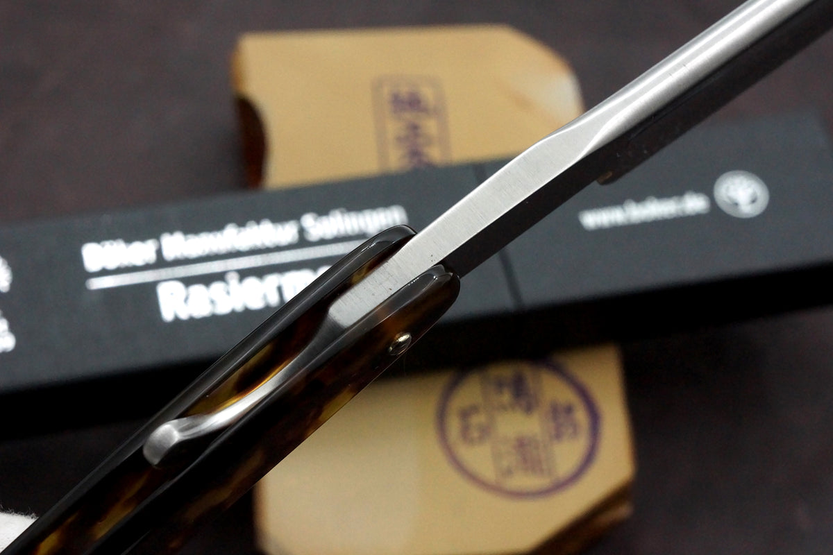 Rasoir droit Boker « Silver Steel » 6/8 à lame creuse avec écailles en wengé - Rasoir droit Solingen d'occasion - Prêt à raser