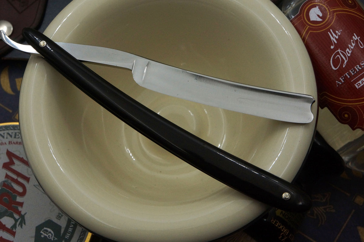 Rasoir droit vintage Sheffield « Extra Hollow Ground » 6/8 de Wade &amp; Butcher – Prêt à être rasé