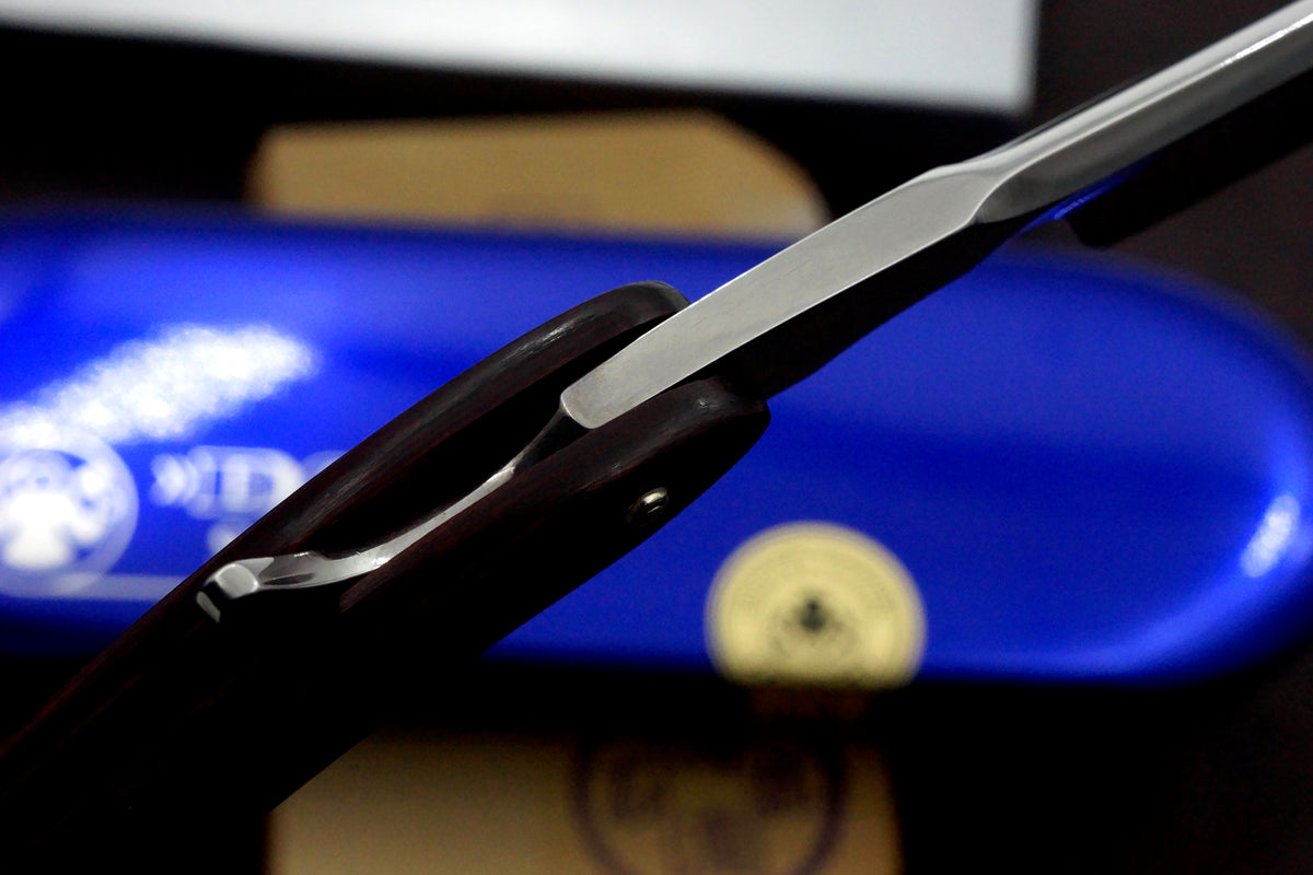 Dovo "La Forme" -  Mint Preowned Fancy 13/16 Full Hollow Blade - Solingen Straight Razor - Shave Ready