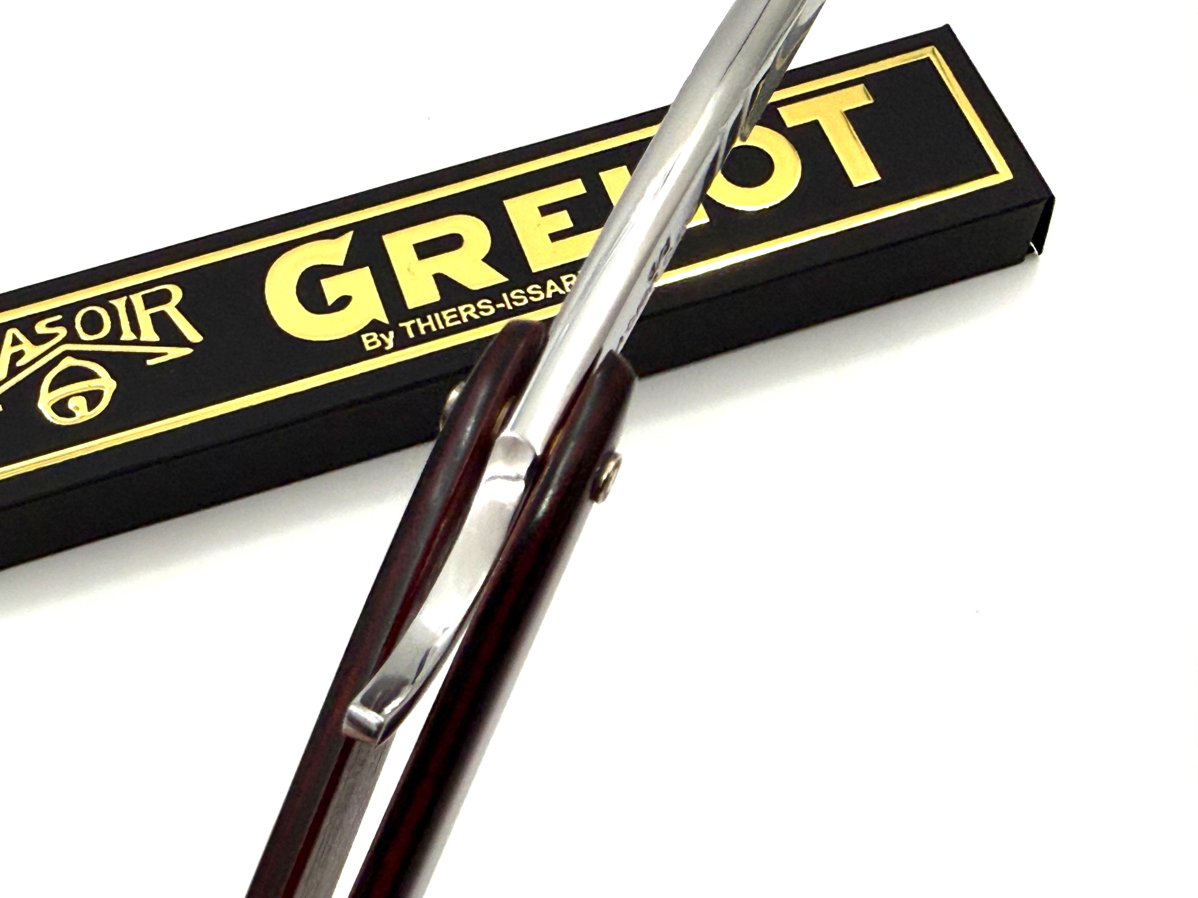 Le Grelot "Medaille d'or Paris 1931" by Thiers Issard 6/8 with Stamina Wood Scales - Full Hollow Ground Straight Razor