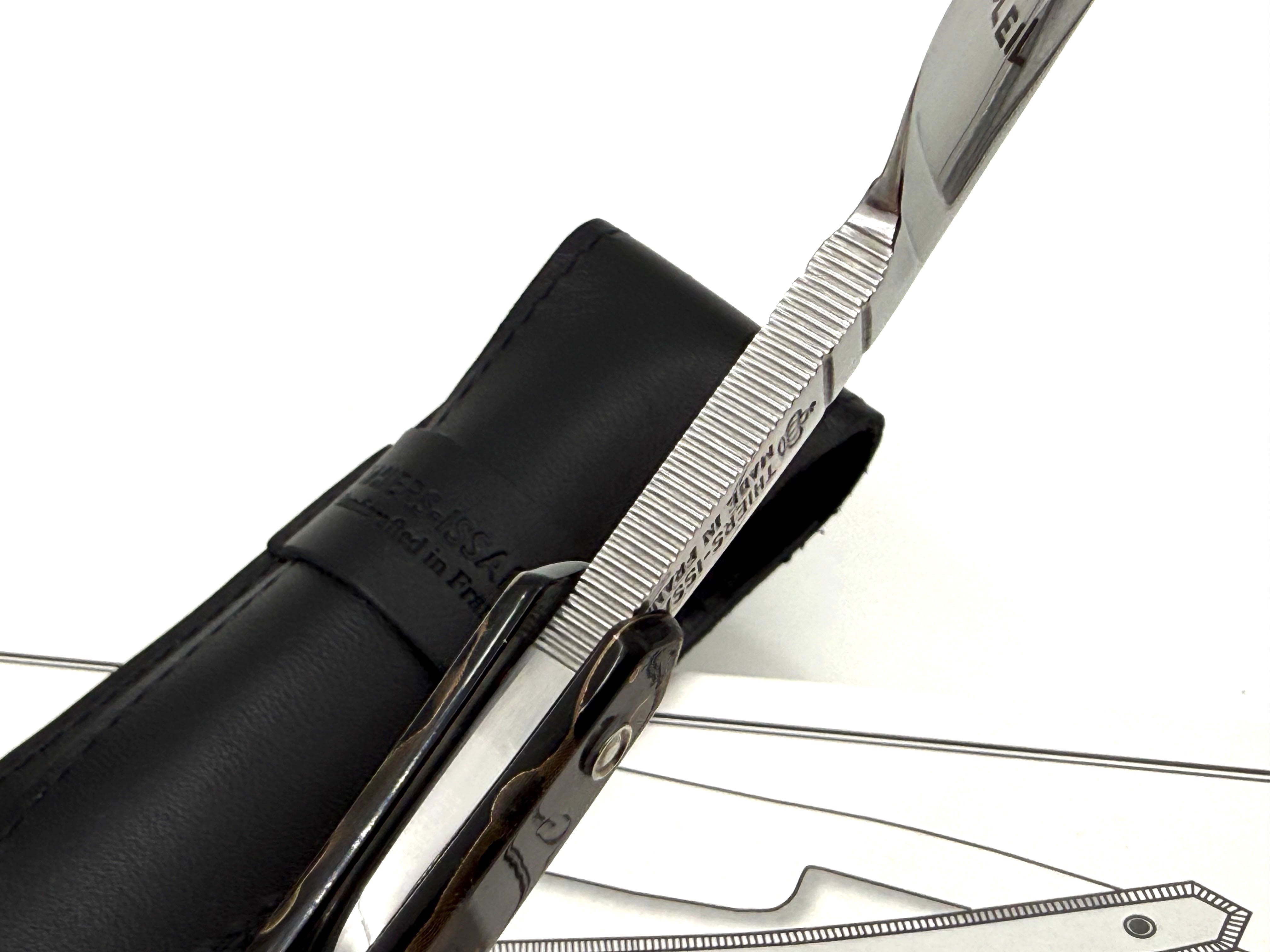 Thiers Issard 6/8 "Roi Soleil" Etch - Composite Moon Scales - Full Hollow Straight Razor