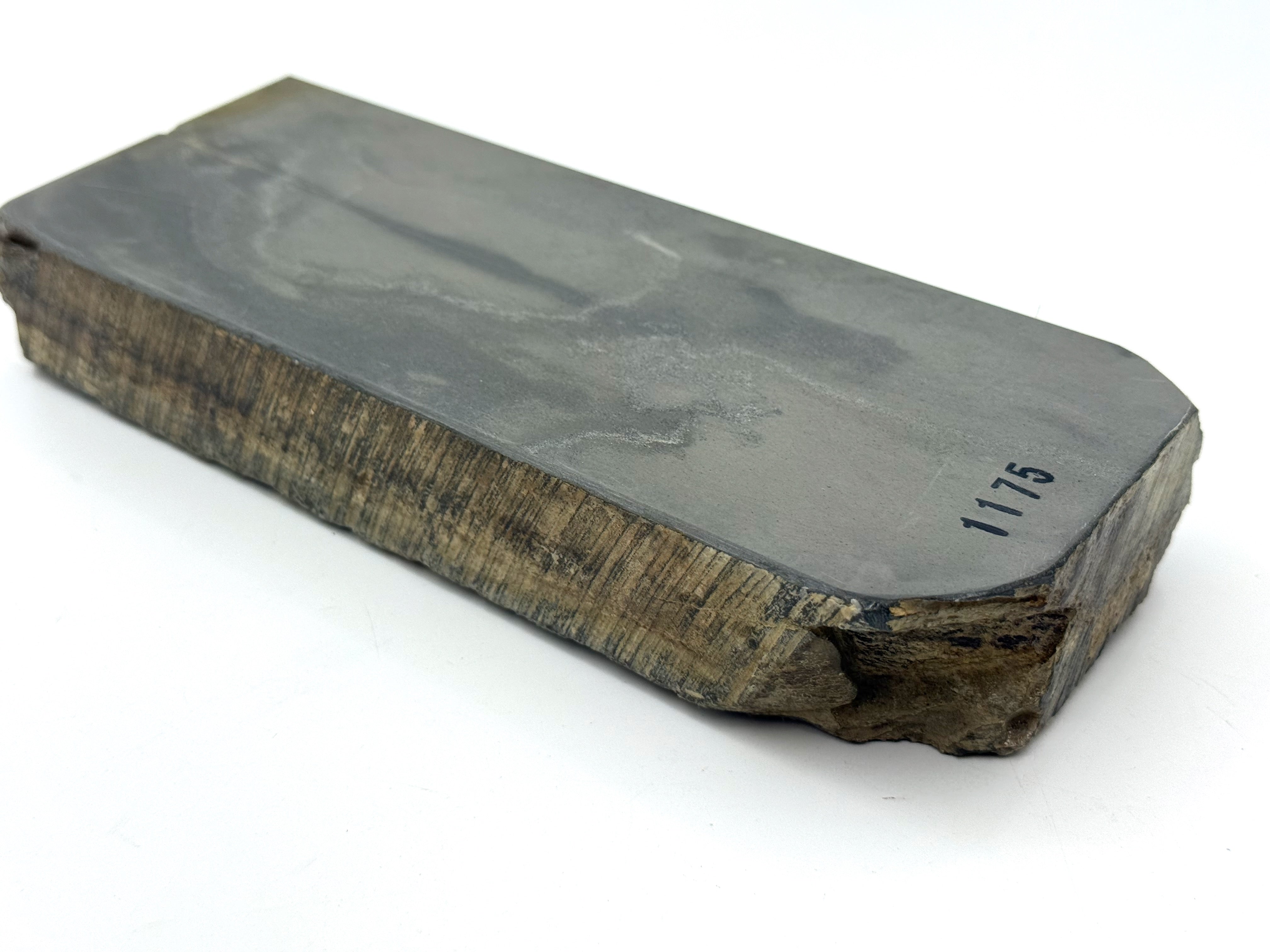 Ozuku Kuro Karasu Vintage Japanese Natural Finishing Whetstone