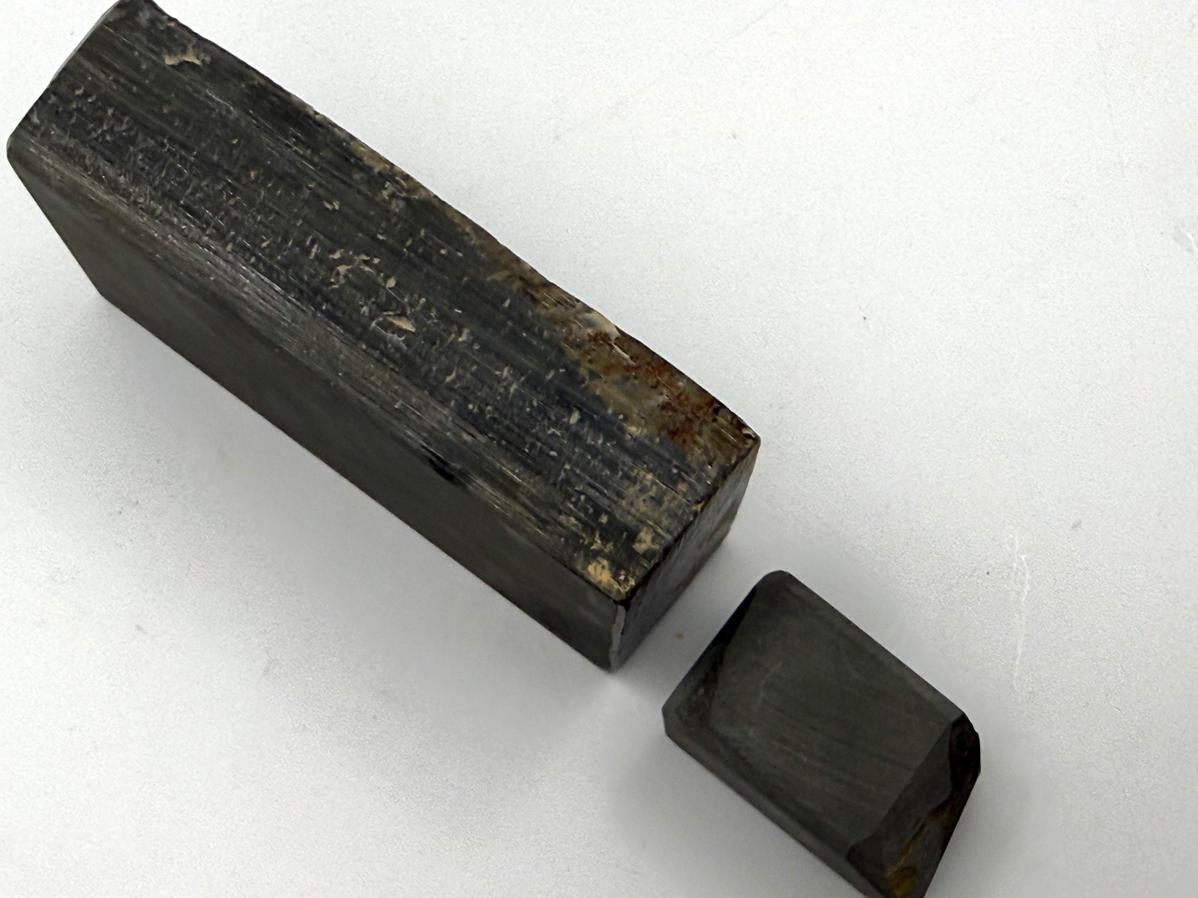 Ozuku Asagi Vintage Hand Sawn Japanese Natural Finishing Whetstone with Tomo Nagura