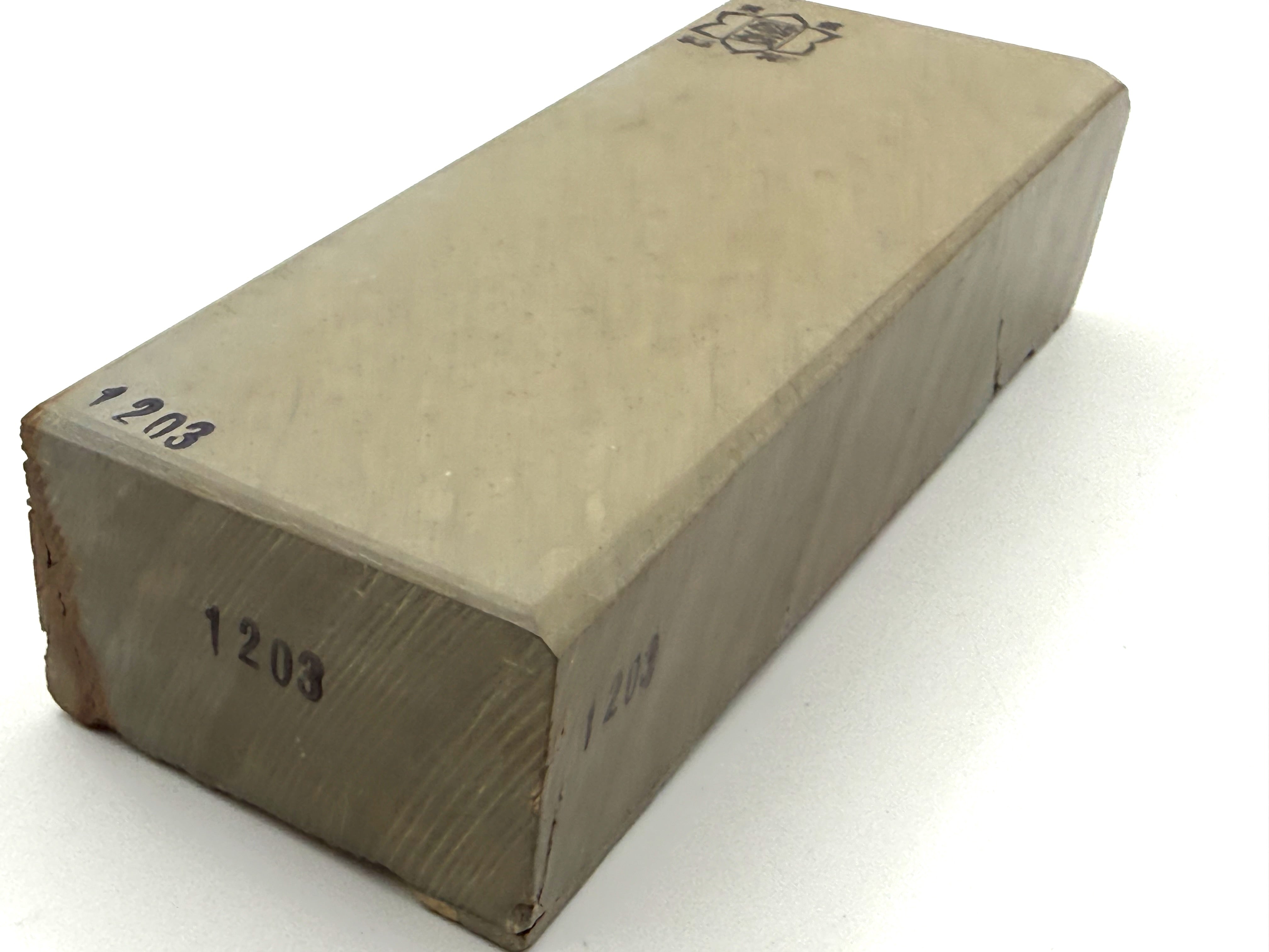 Wakasa Karasu Suita Japanese Natural Finishing Whetstone