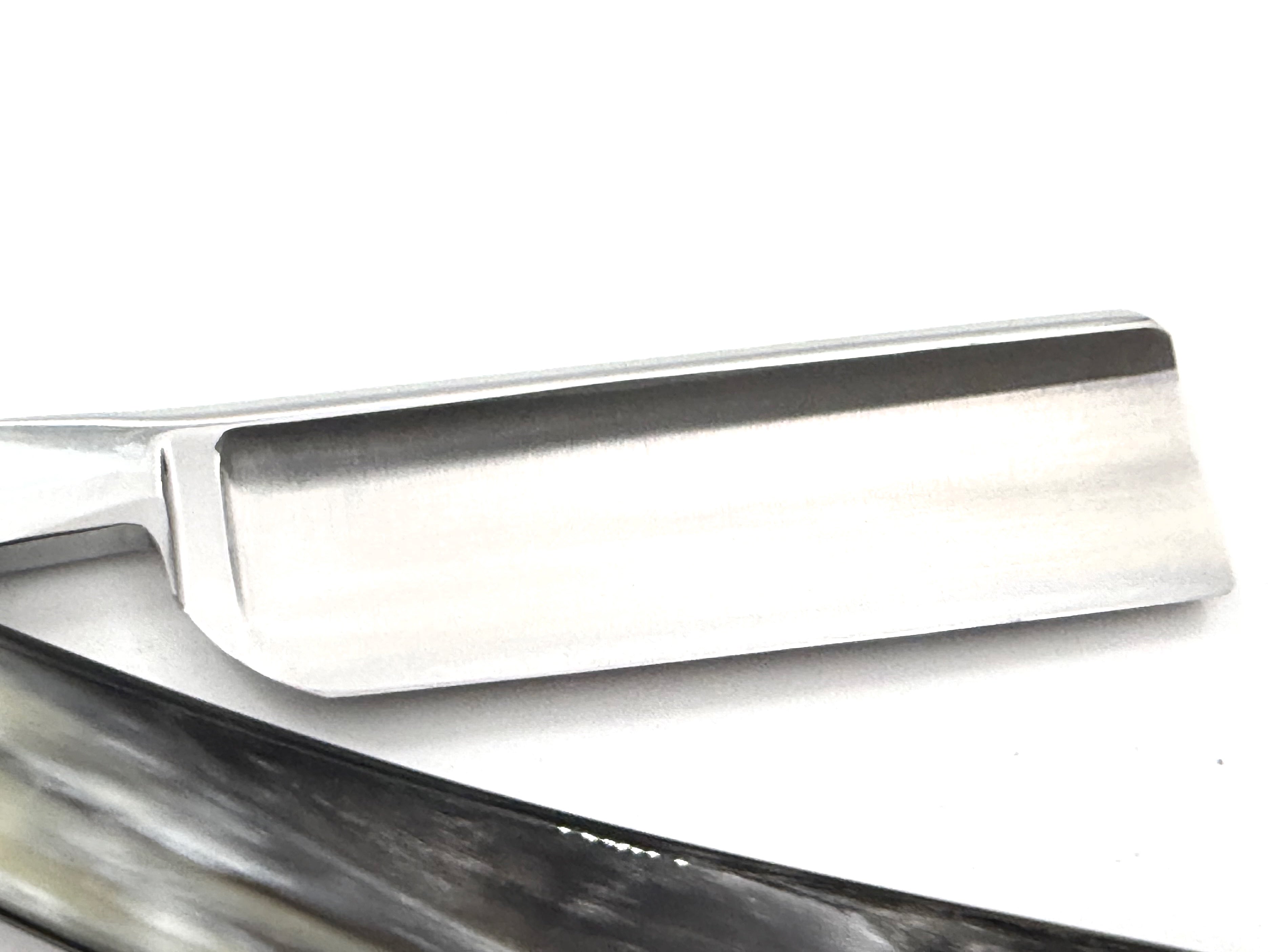 Rasoir droit Boker Lounge-Bar 6/8 avec écailles de coquillages Full Hollow Solingen
