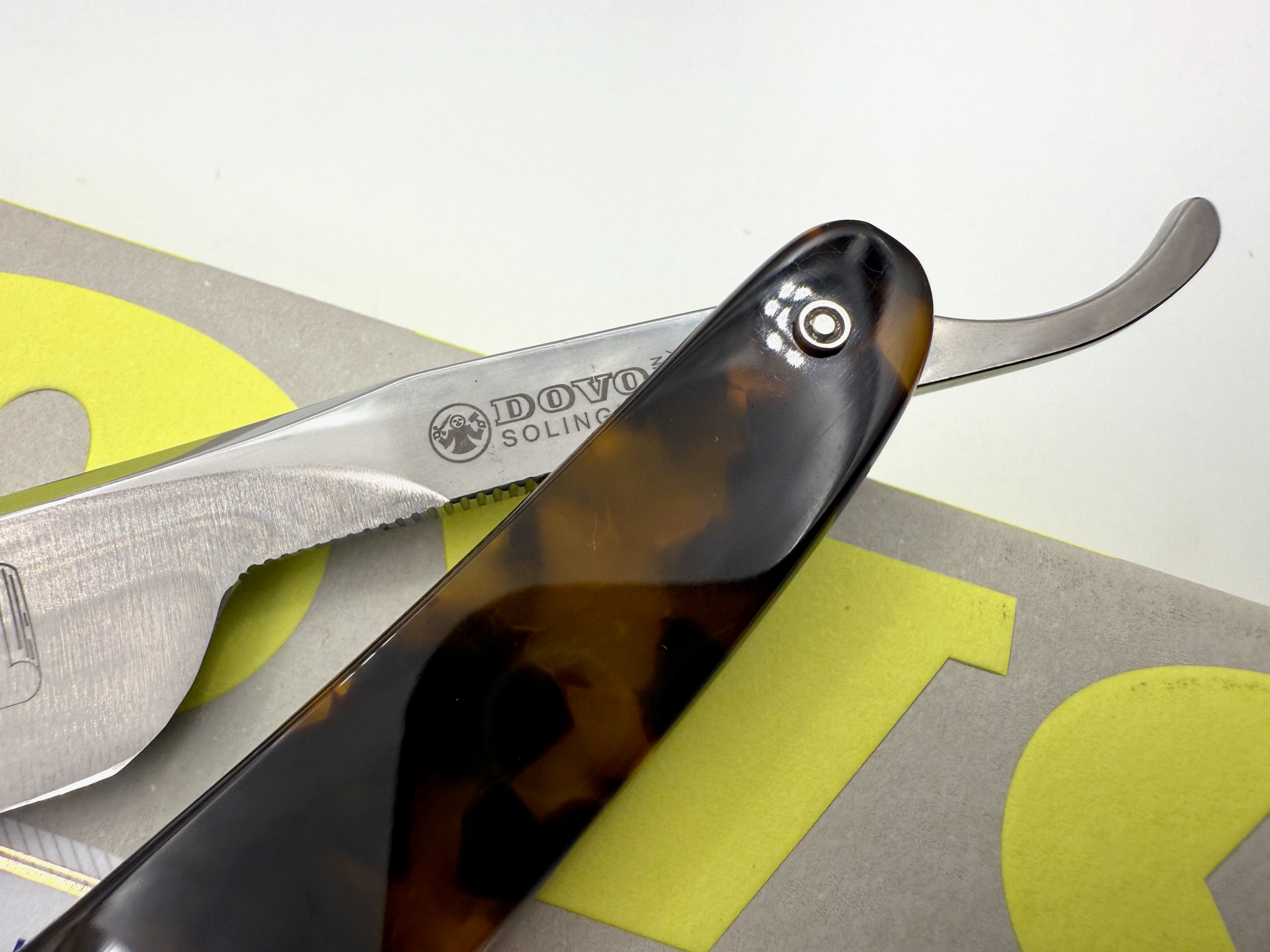 Dovo "Barbarossa" Faux Tortoise Handle 5/8 Full Hollow Solingen Straight Razor