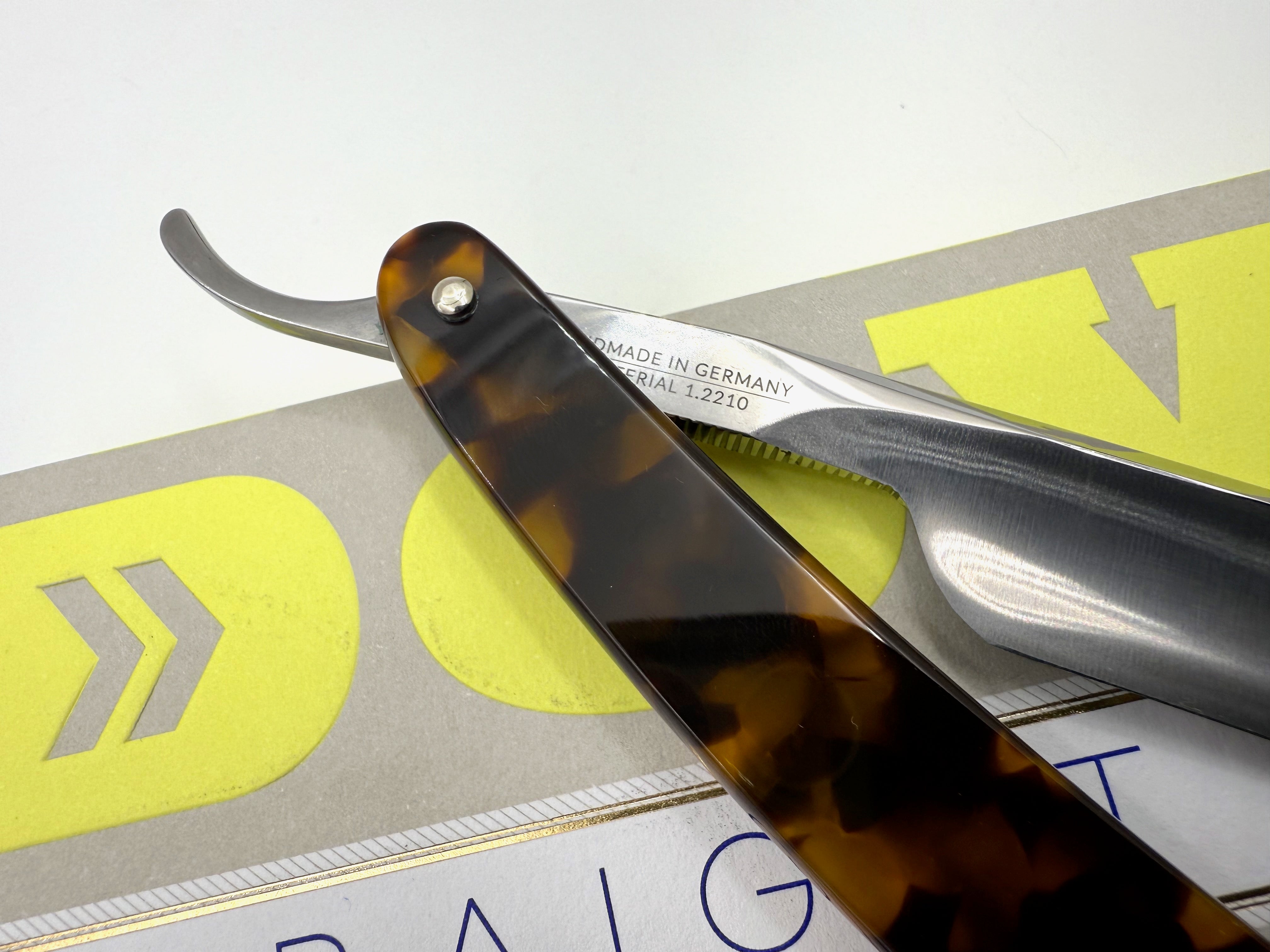 Dovo "Barbarossa" Faux Tortoise Handle 5/8 Full Hollow Solingen Straight Razor