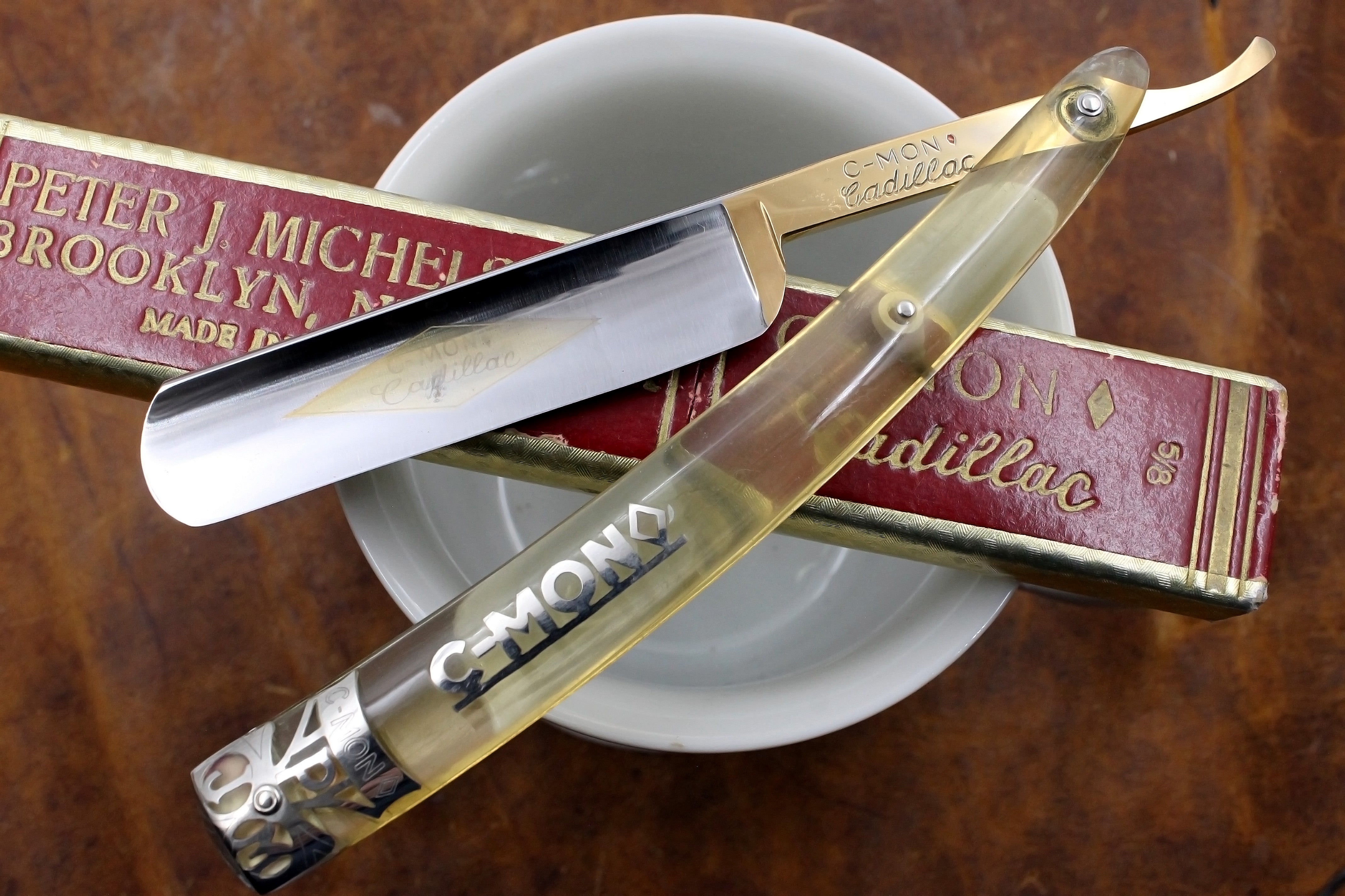 C-MON Cadillac 11/16 Blade Clear Scales - Fully Restored Vintage Solingen Straight Razor - Shave Ready