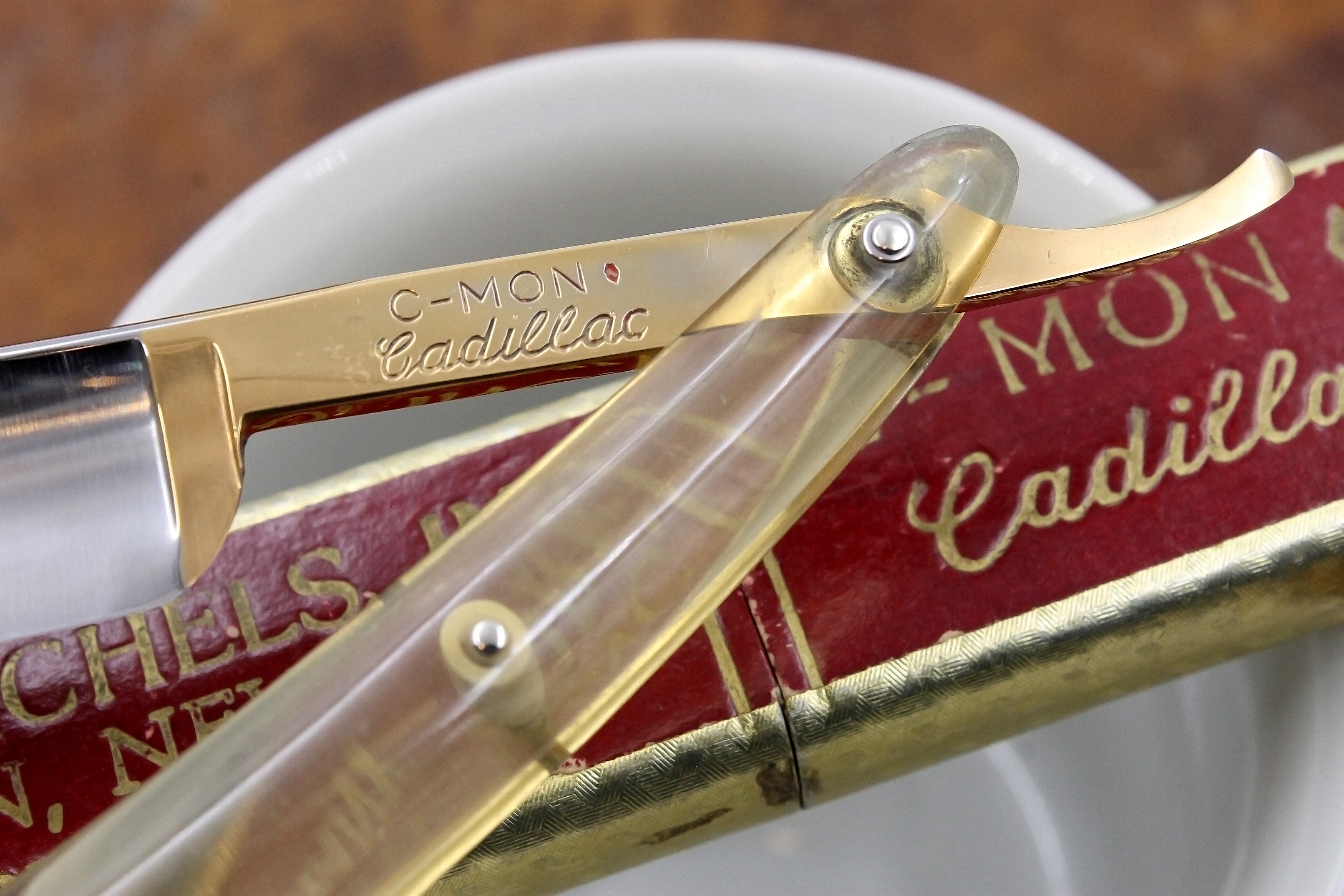 C-MON Cadillac 11/16 Blade Clear Scales - Fully Restored Vintage Solingen Straight Razor - Shave Ready