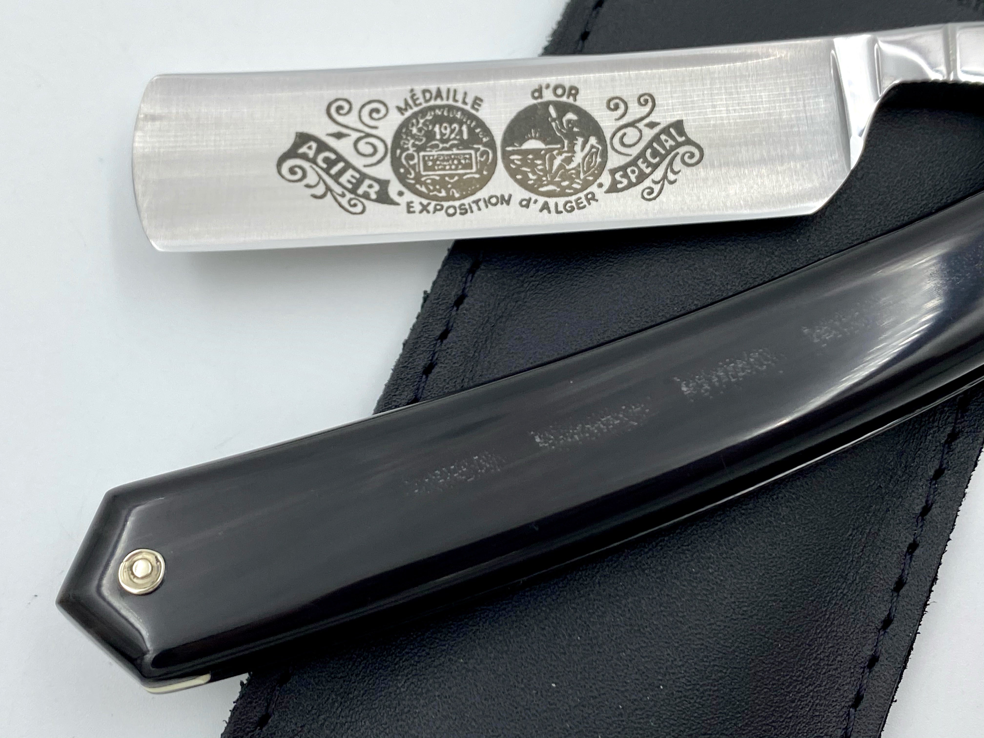 Thiers Issard 5/8 "Medaille d'or Alger" Etch - Black Horn Scales - Singing Straight Razor