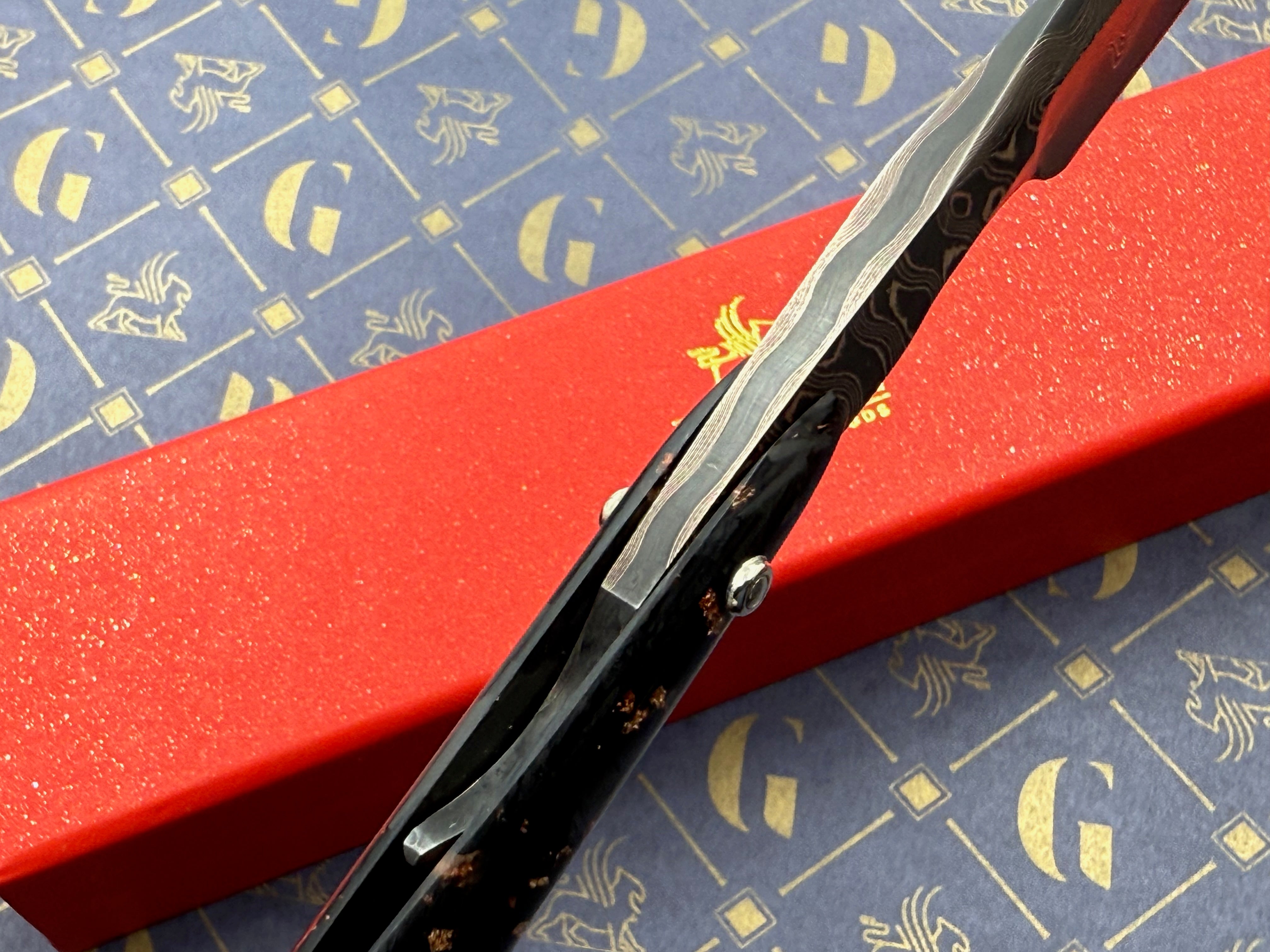 Griffith 13/16 Copper & Bronze Damascus San Mai Quarter Hollow - Carbon Fiber Scales Artisan Straight Razor