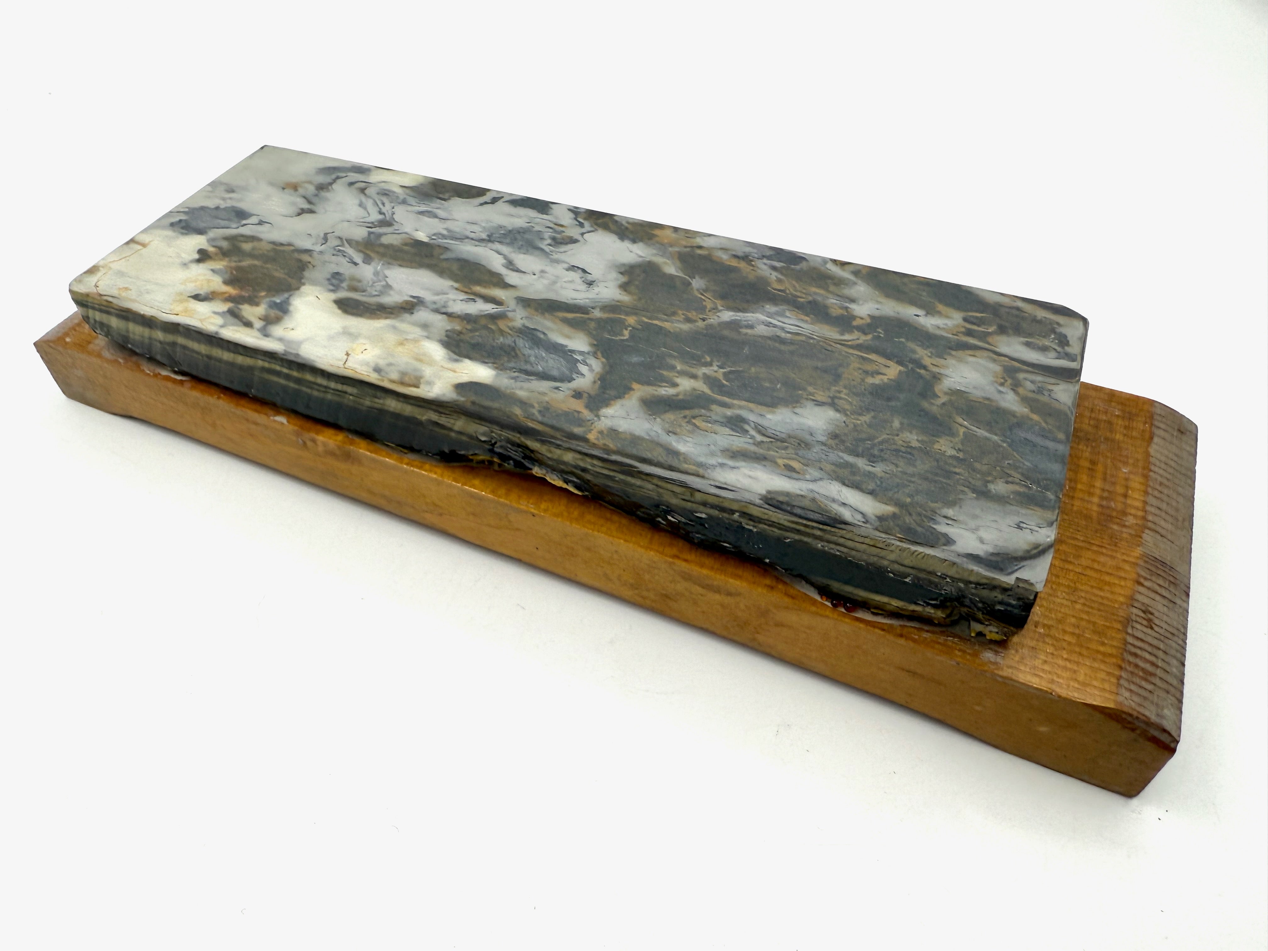 Aiiwatani Aisa Karasu Japanese Natural Finishing Whetstone