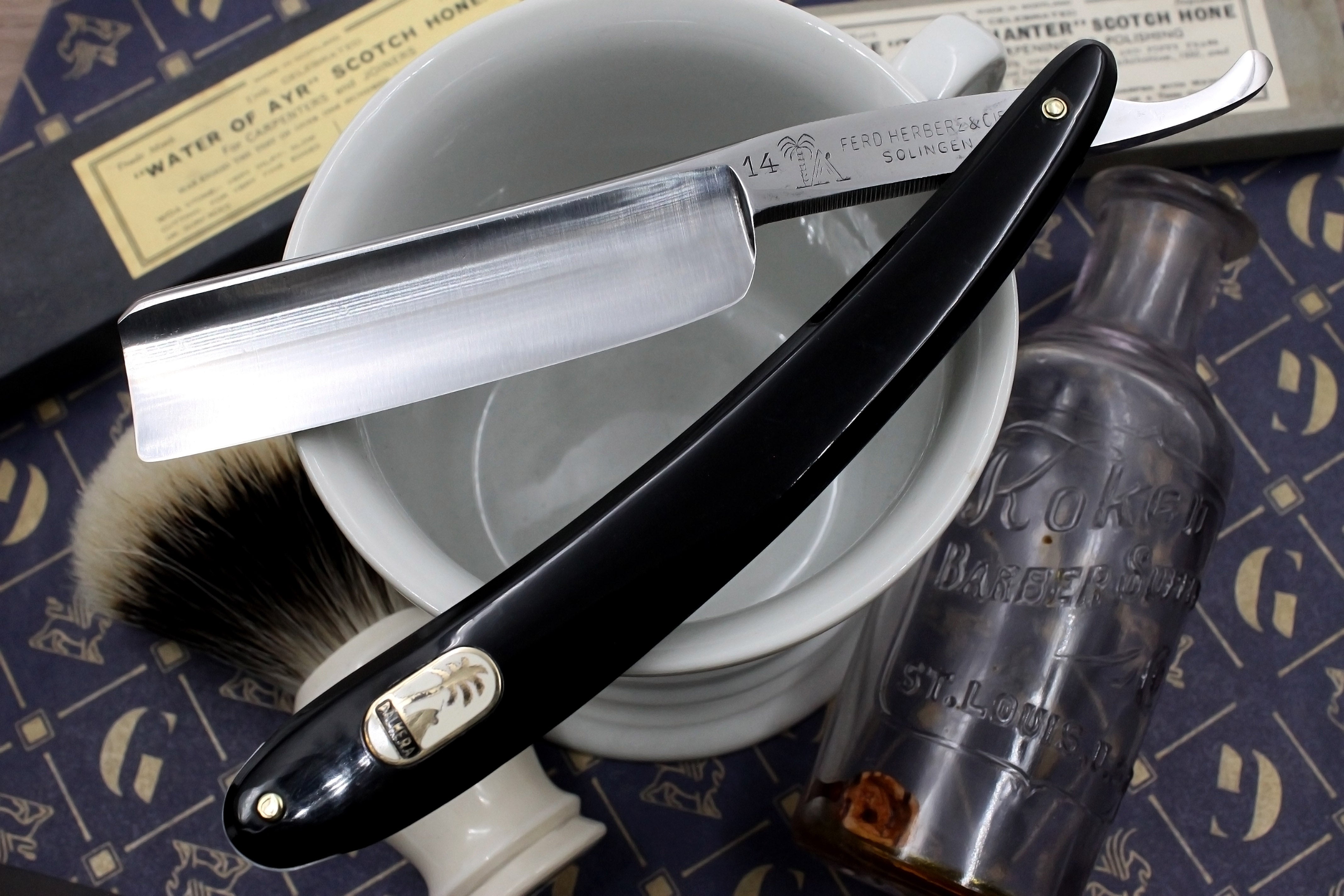 Ferdinand Herbertz & Cie PALMERA No. 14 - 7/8 Full Hollow Blade - Excellent Restored Vintage Solingen Straight Razor - Shave Ready