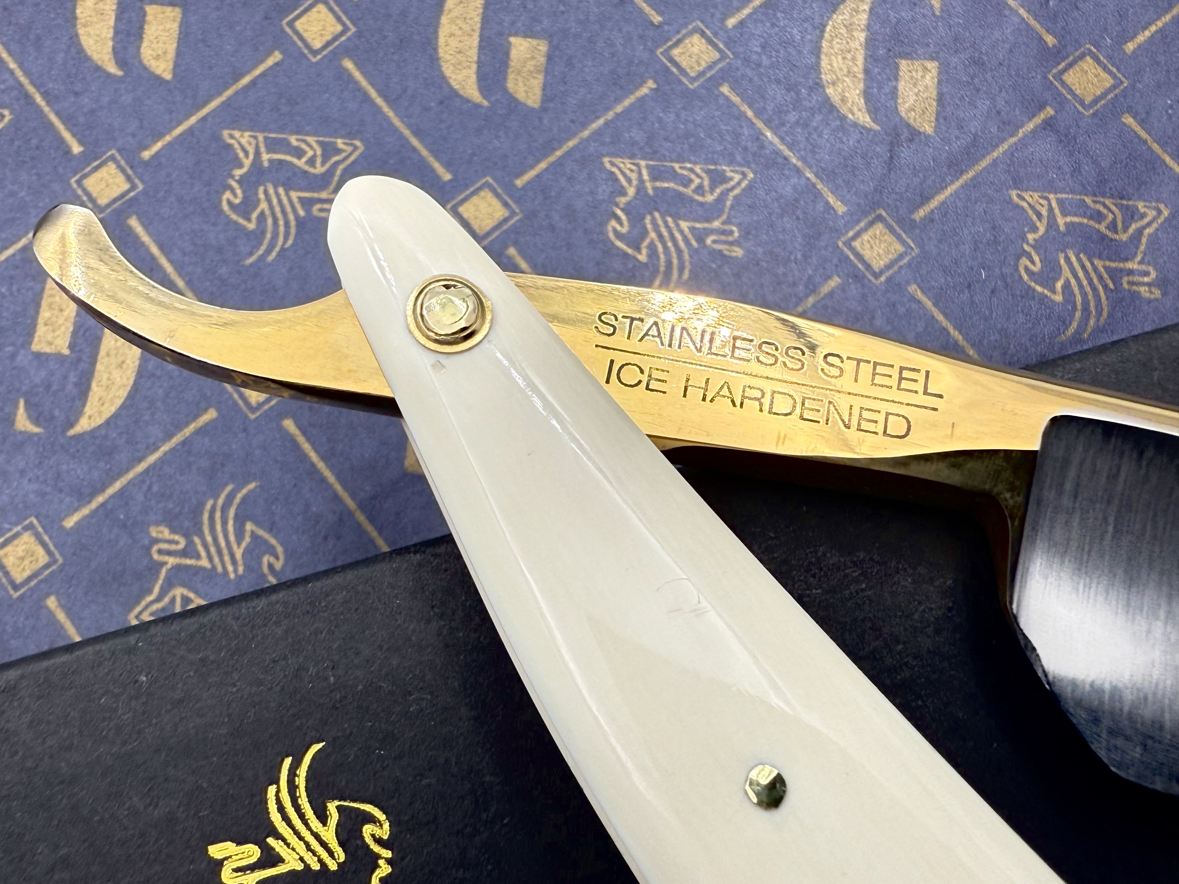 Griffith 8/8 Stainless Steel Full Hollow Blade - Mammoth Ivory Scales Artisan Straight Razor