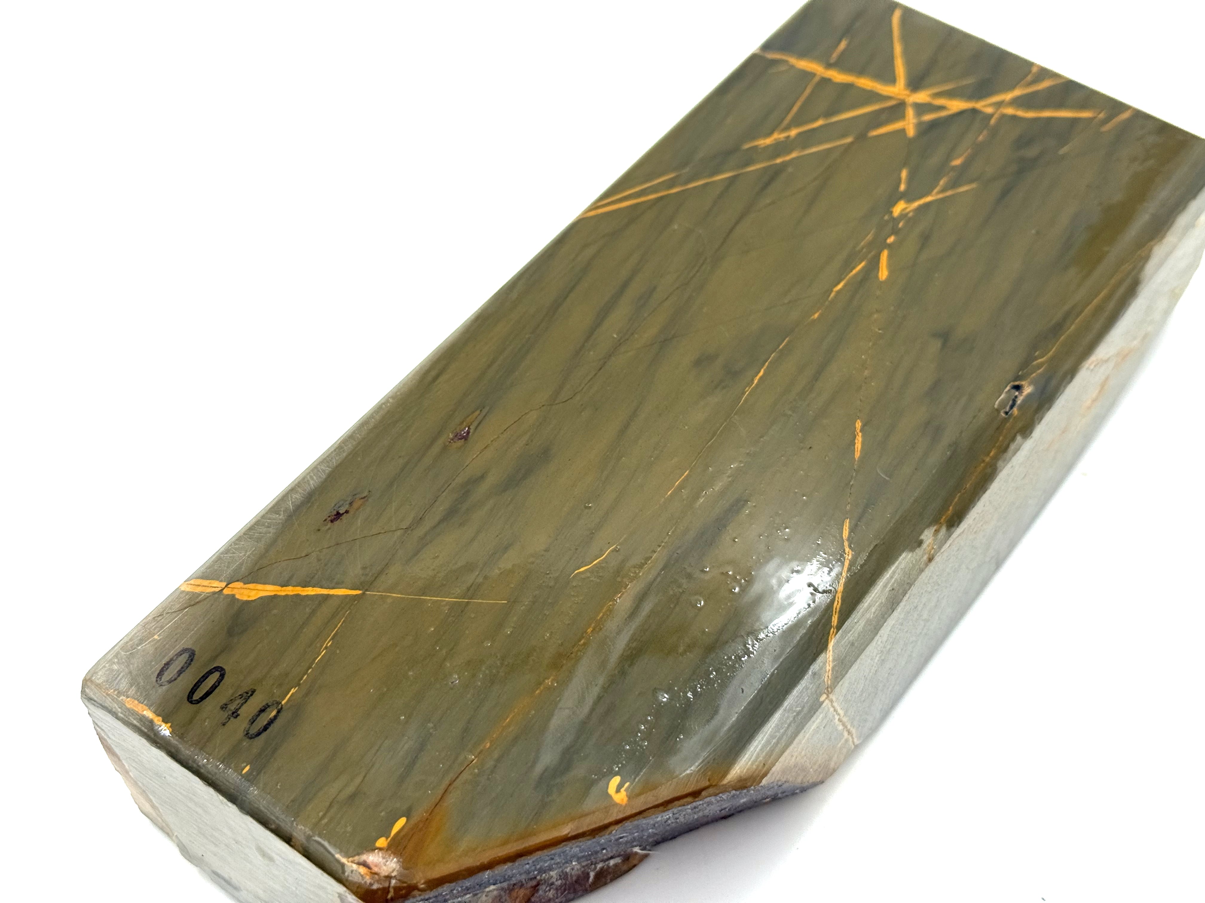 Aiwatani Suita Karasu Japanese Natural Whetstone