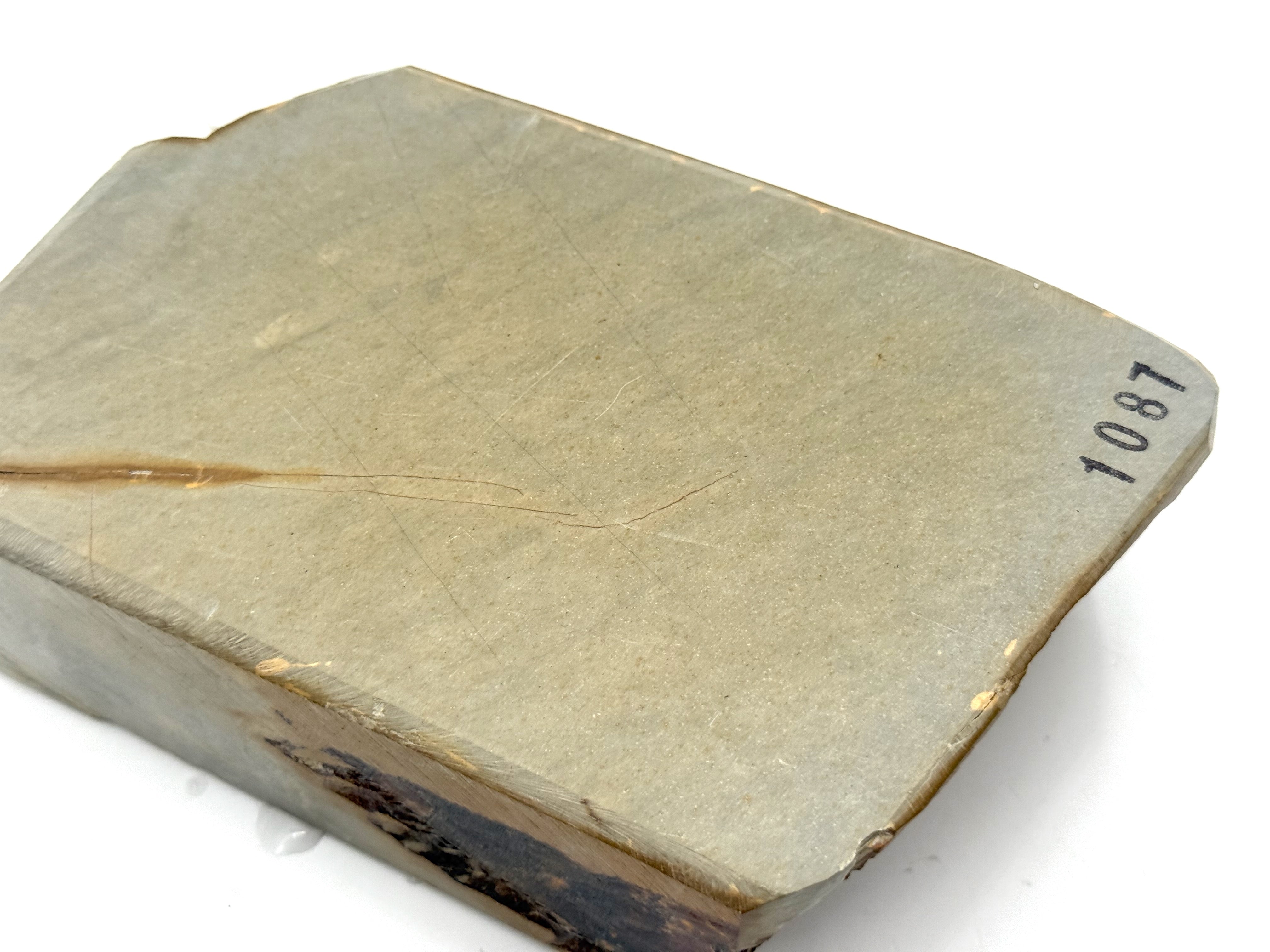 Aiwatani Suita Karasu Japanese Natural Whetstone