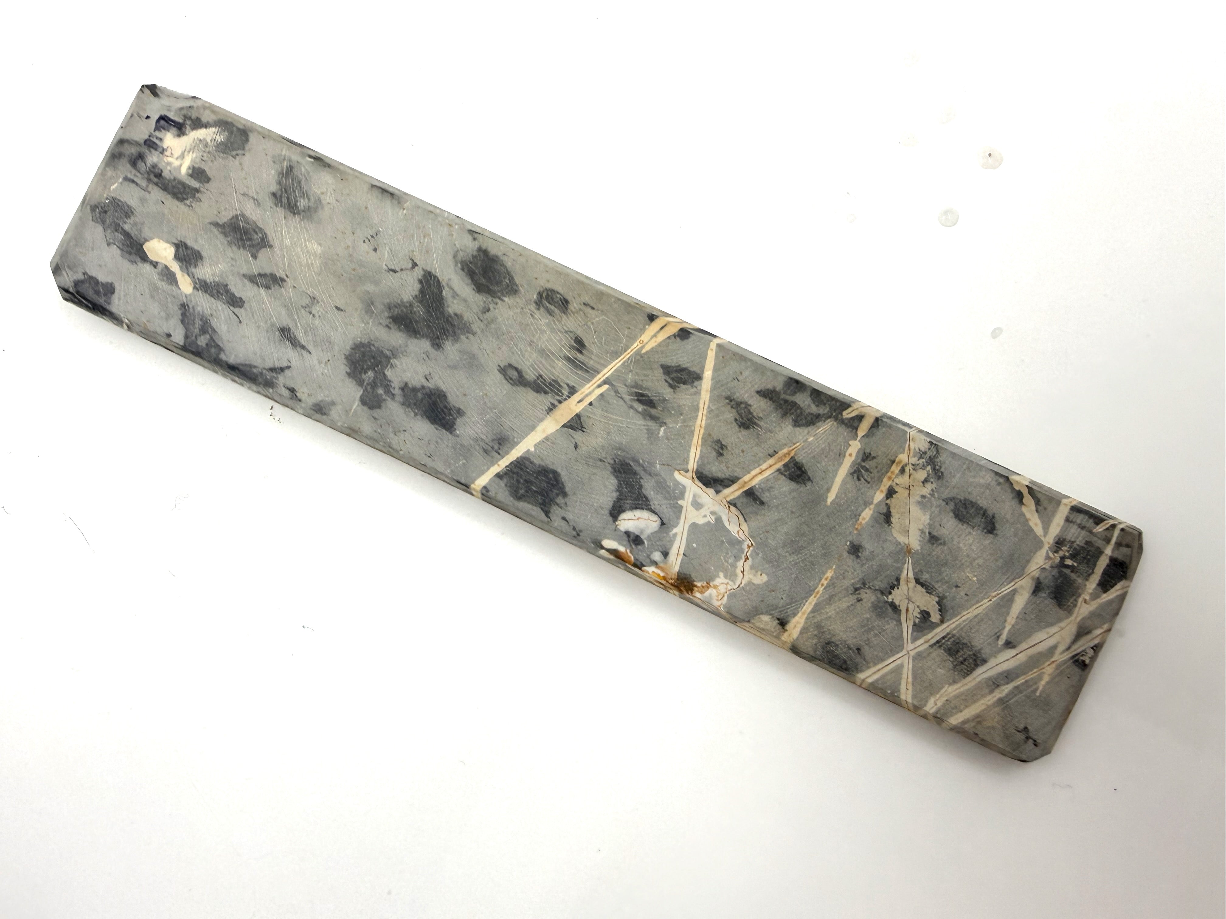 Aiwatani Karasu Japanese Natural Whetstone